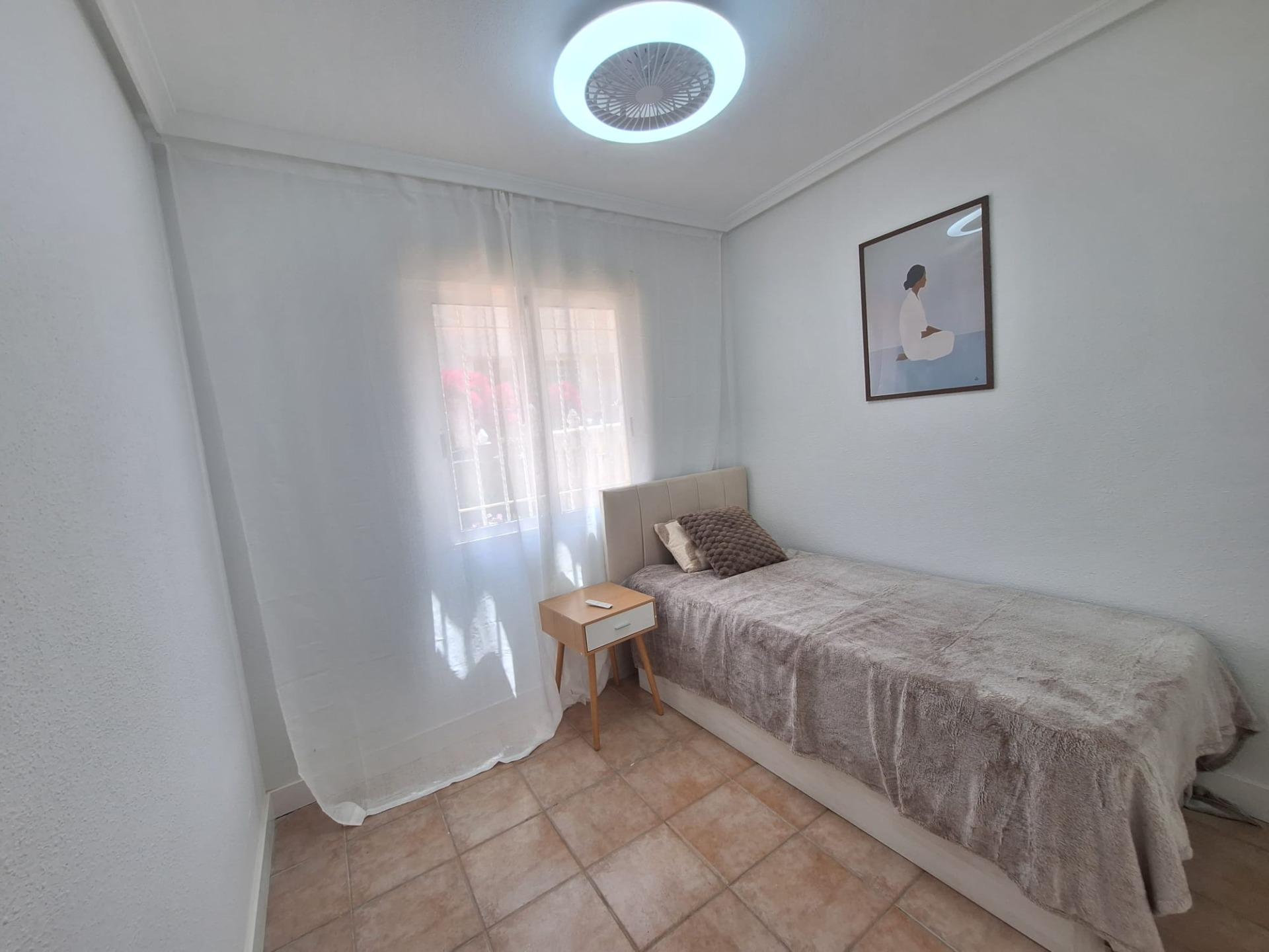 For sale - 2 Bedroom 1 Bathroom Bungalow in Torrevieja - Sector 25  - Alicante