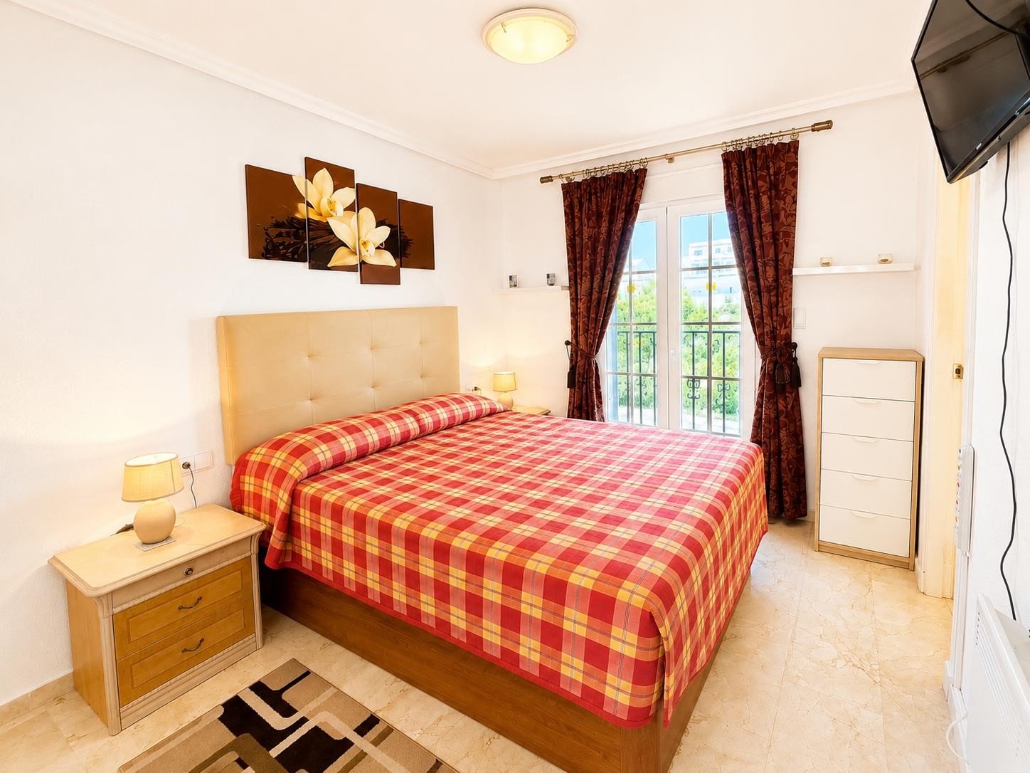 For sale - 2 Bedroom 2 Bathroom Top Floor Apartment in Villamartin - Inland  - Alicante