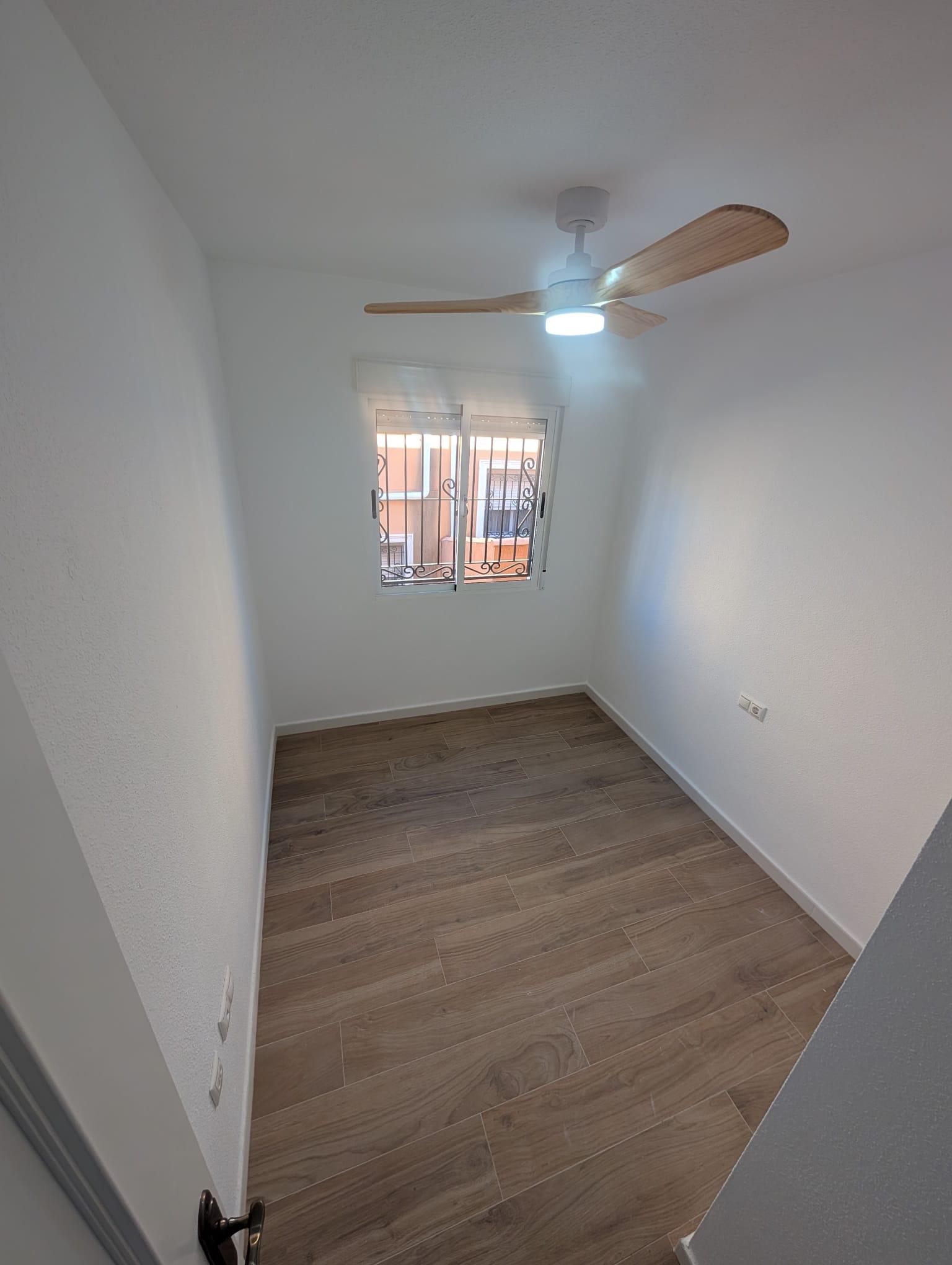 For sale - 3 Bedroom 2 Bathroom Villa in Orihuela Costa - Costa Blanca  - Alicante