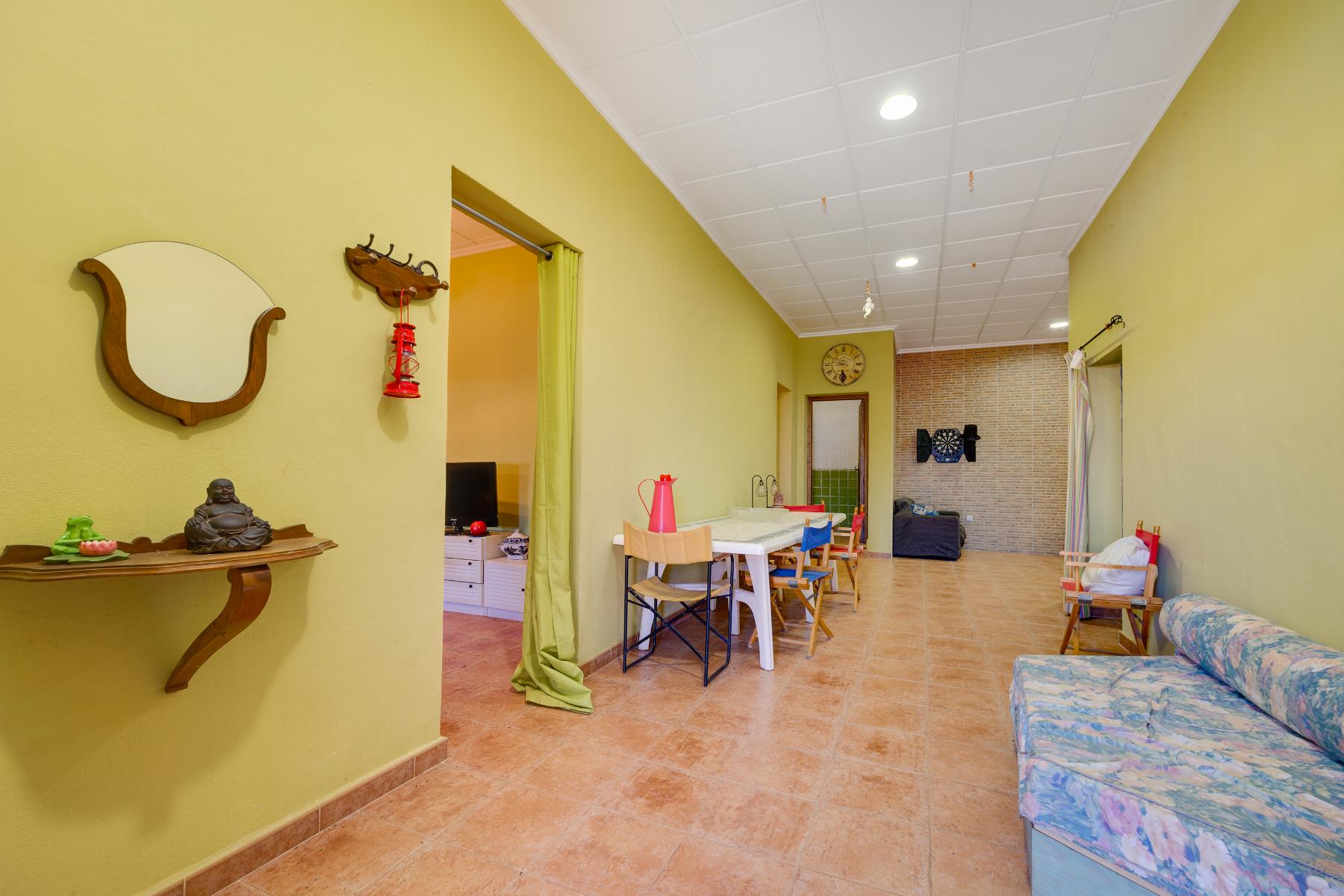 For sale - 5 Bedroom 3 Bathroom Villa in San Miguel de Salinas - Inland  - Alicante