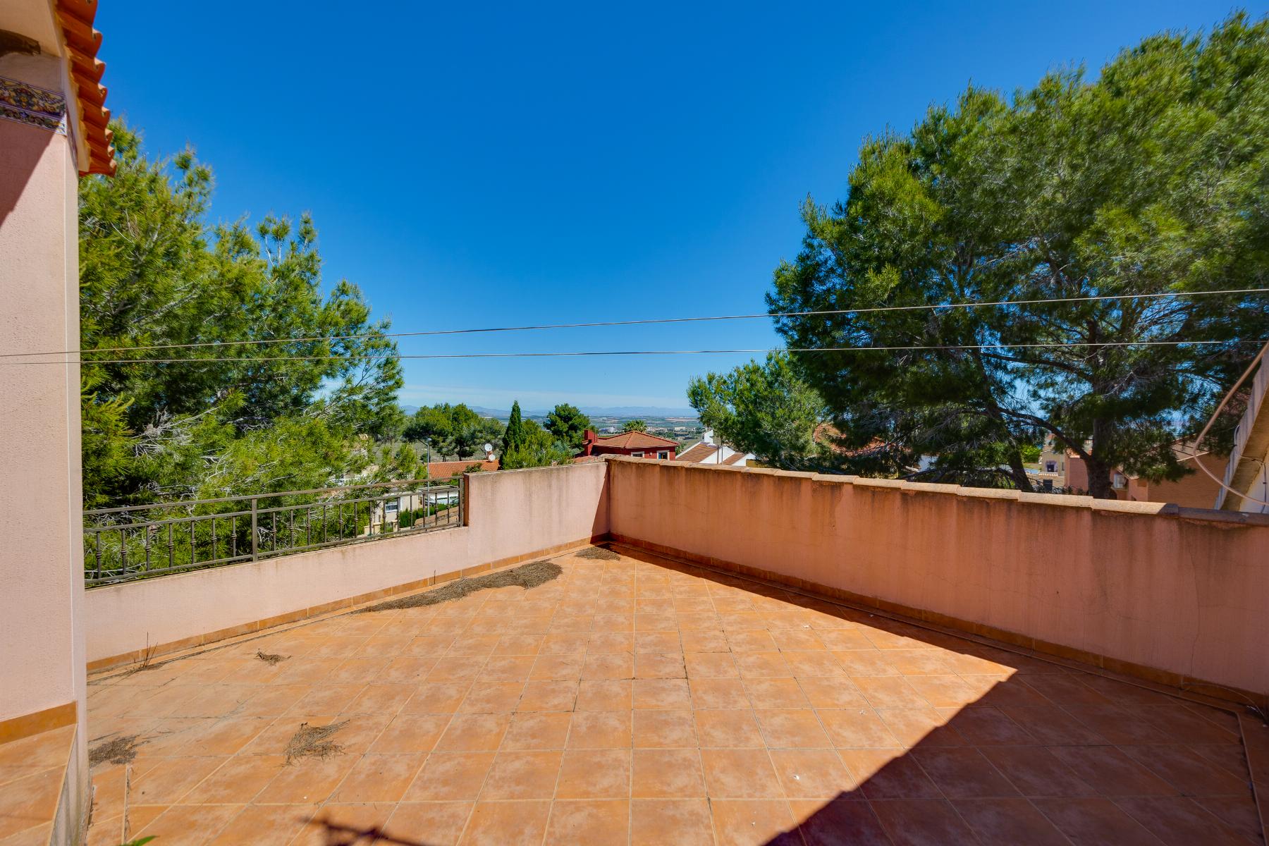 For sale - 5 Bedroom 3 Bathroom Villa in San Miguel de Salinas - Inland  - Alicante
