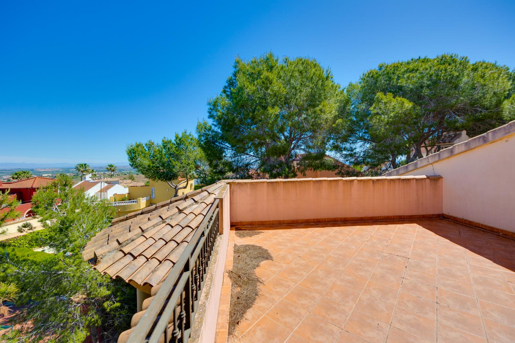 For sale - 5 Bedroom 3 Bathroom Villa in San Miguel de Salinas - Inland  - Alicante