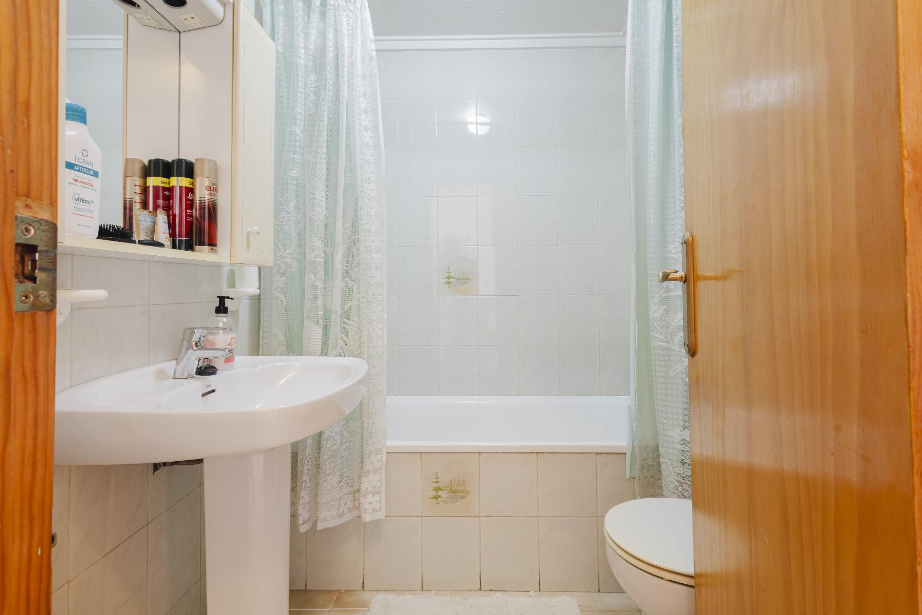 For sale - 2 Bedroom 1 Bathroom Penthouse in Torrevieja - Costa Blanca  - Alicante