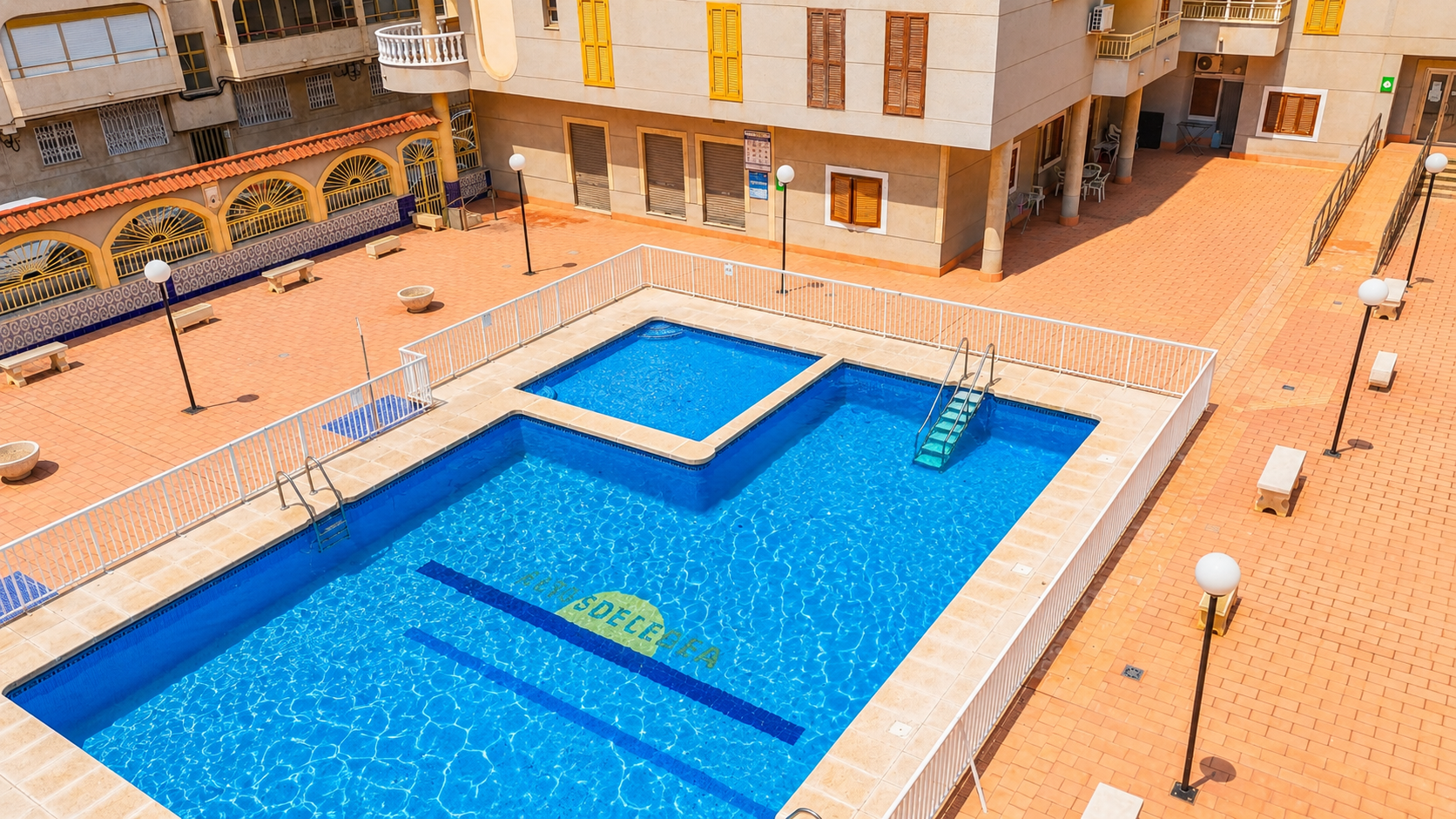 For sale - 2 Bedroom 1 Bathroom Penthouse in Torrevieja - Costa Blanca  - Alicante