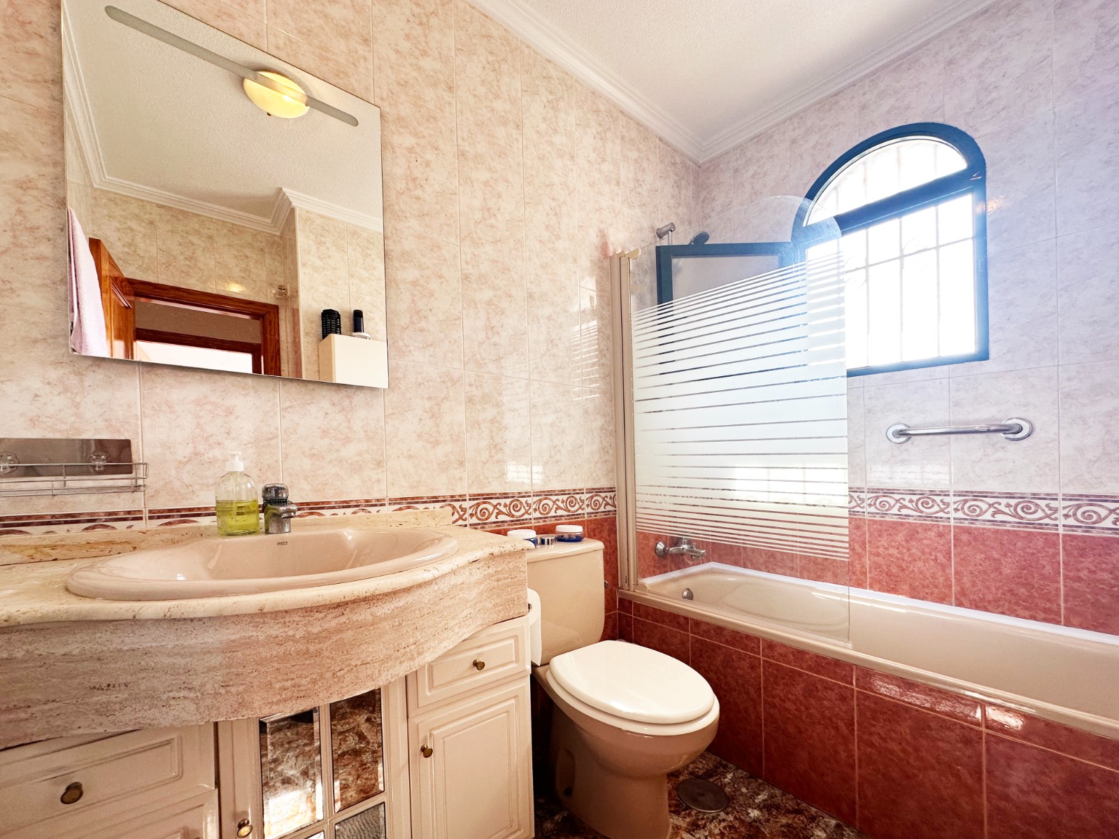 For sale - 3 Bedroom 2 Bathroom Villa in Orihuela Costa - La Zenia  - Alicante