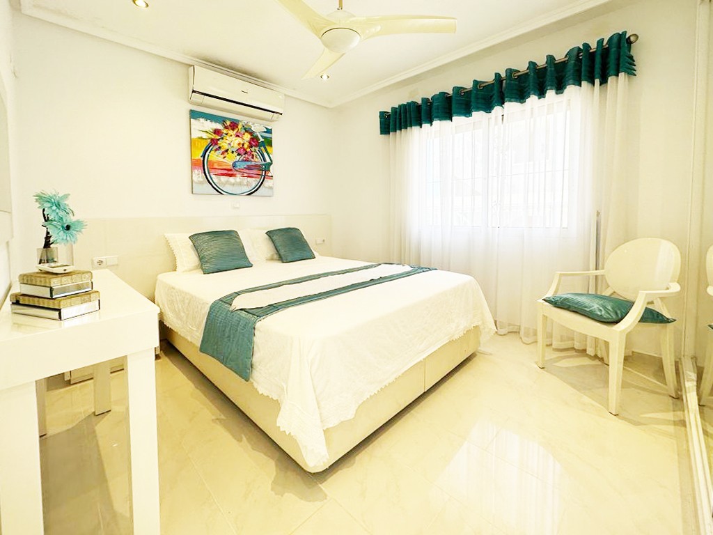 For sale - 4 Bedroom 4 Bathroom Detached Villa in San Miguel de Salinas - San Miguel de Salinas  - Alicante