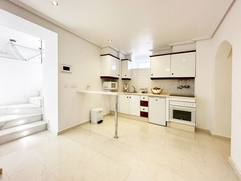 For sale - 4 Bedroom 4 Bathroom Detached Villa in San Miguel de Salinas - San Miguel de Salinas  - Alicante