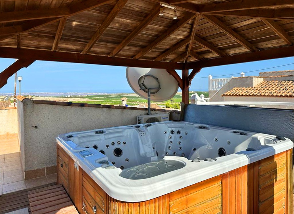 For sale - 4 Bedroom 4 Bathroom Detached Villa in San Miguel de Salinas - San Miguel de Salinas  - Alicante