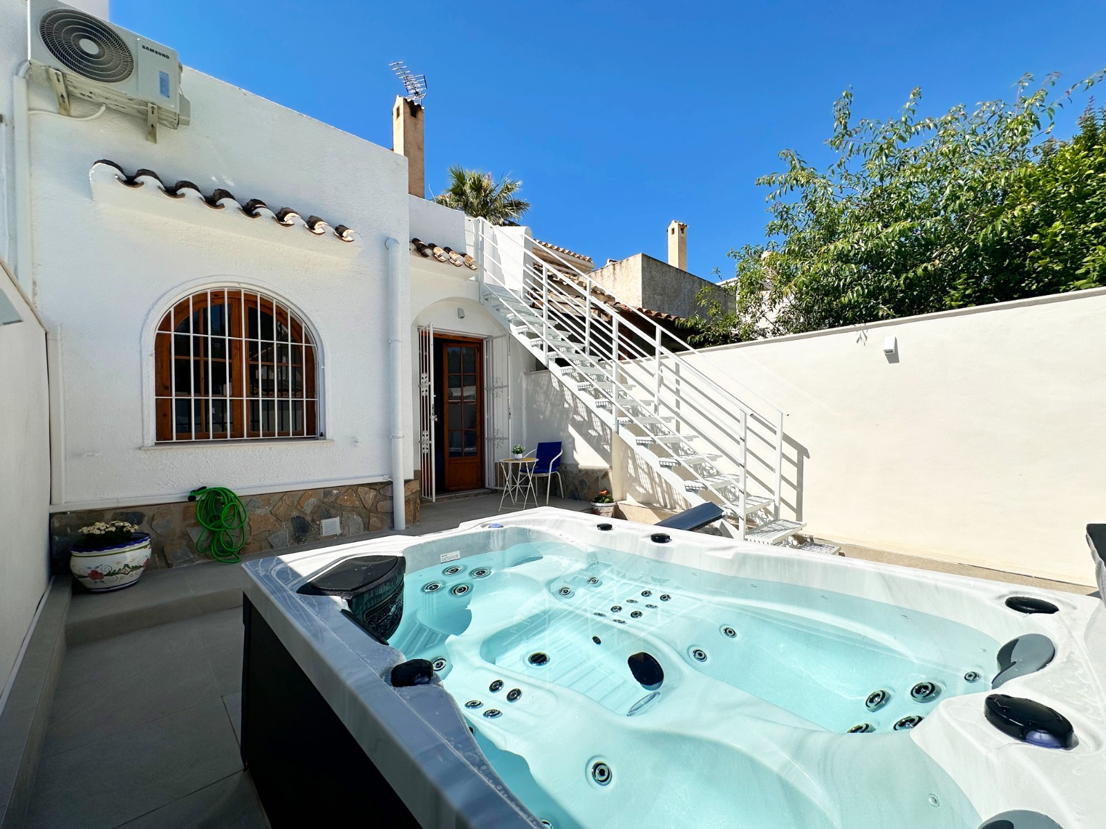For sale - 3 Bedroom 3 Bathroom Townhouse in La Zenia - La Zenia  - Alicante
