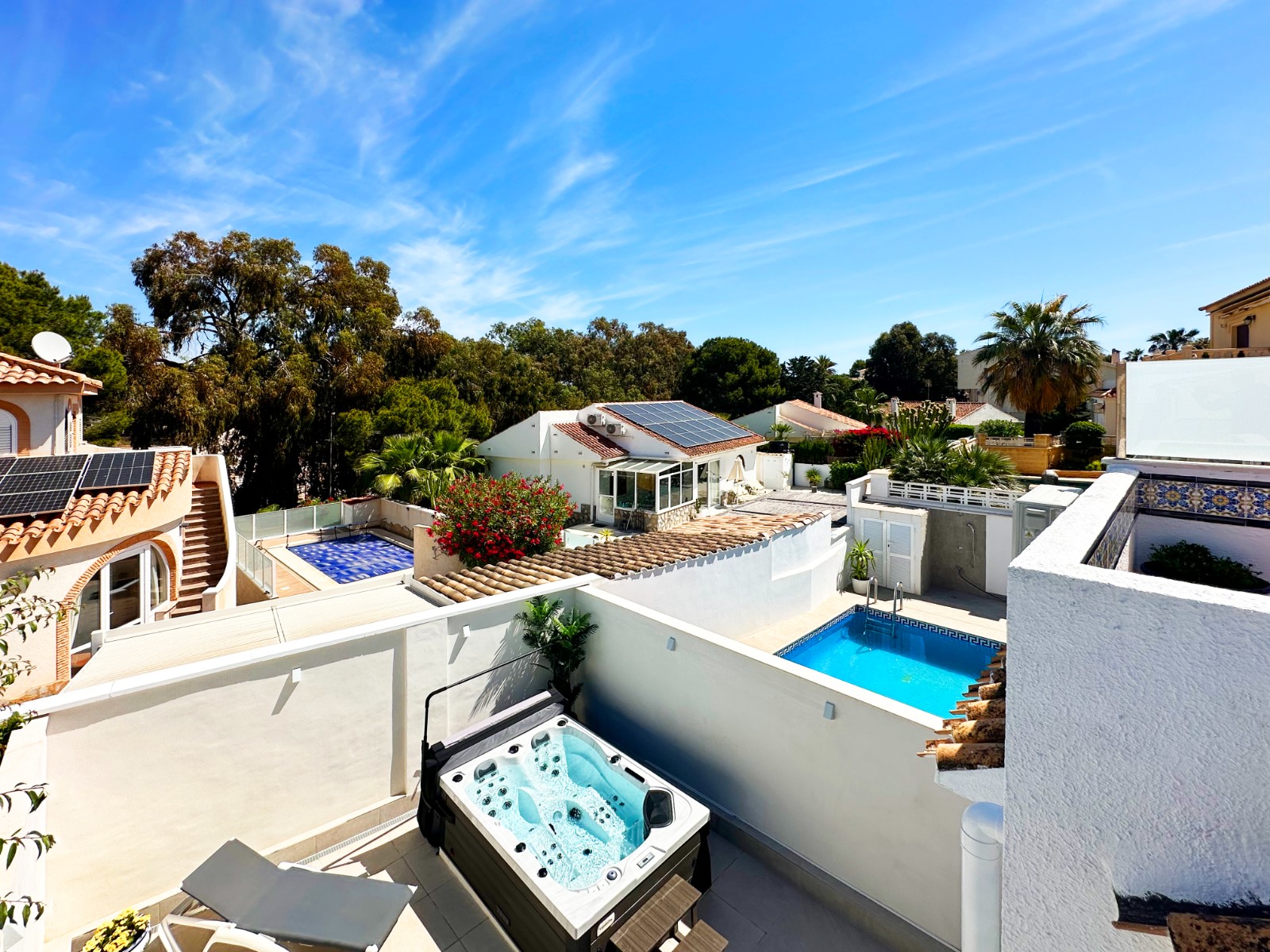 For sale - 3 Bedroom 3 Bathroom Townhouse in La Zenia - La Zenia  - Alicante