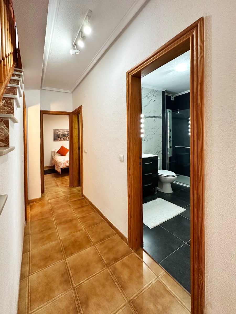 For sale - 3 Bedroom 3 Bathroom Townhouse in La Zenia - La Zenia  - Alicante