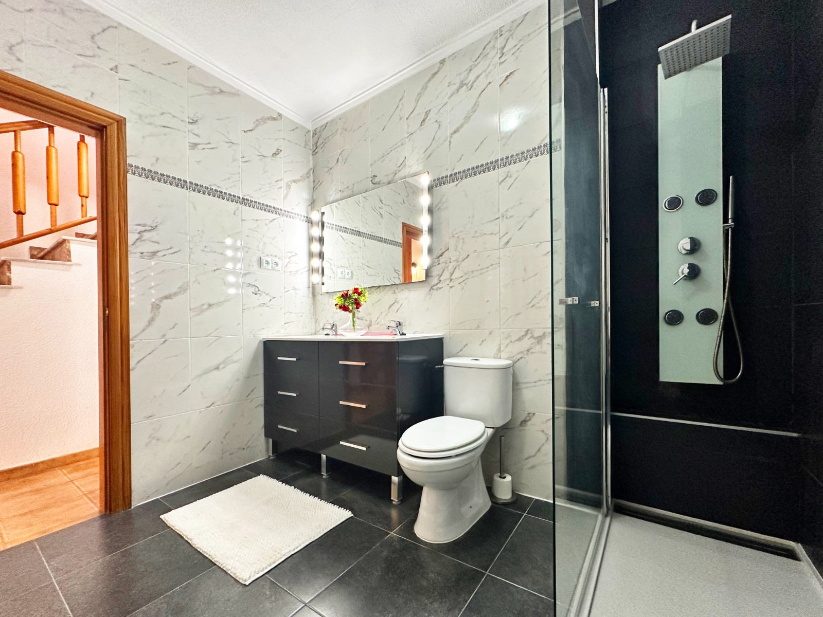 For sale - 3 Bedroom 3 Bathroom Townhouse in La Zenia - La Zenia  - Alicante