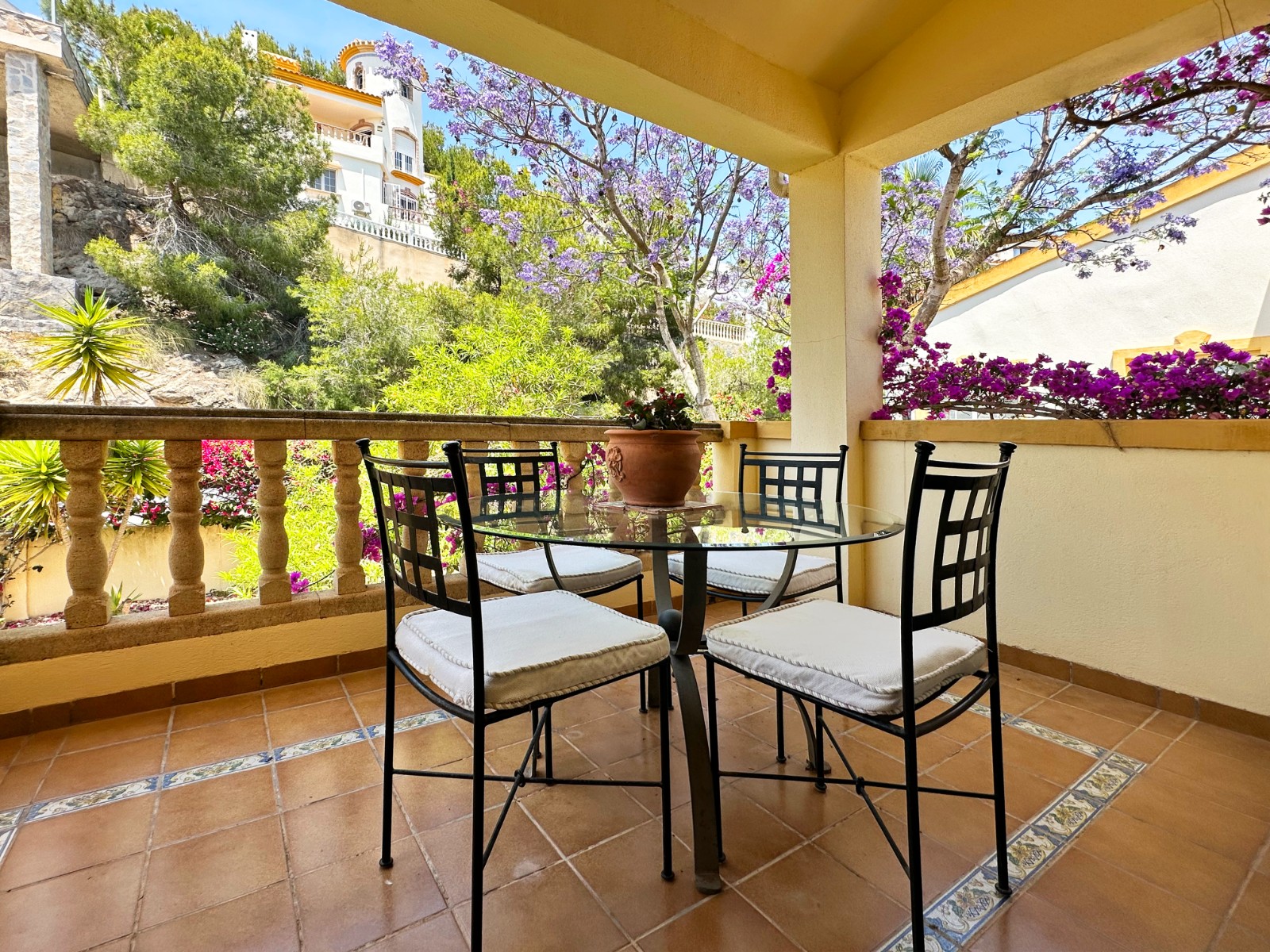 For sale - 3 Bedroom 3 Bathroom Villa in Villamartin - Las Ramblas  - Alicante