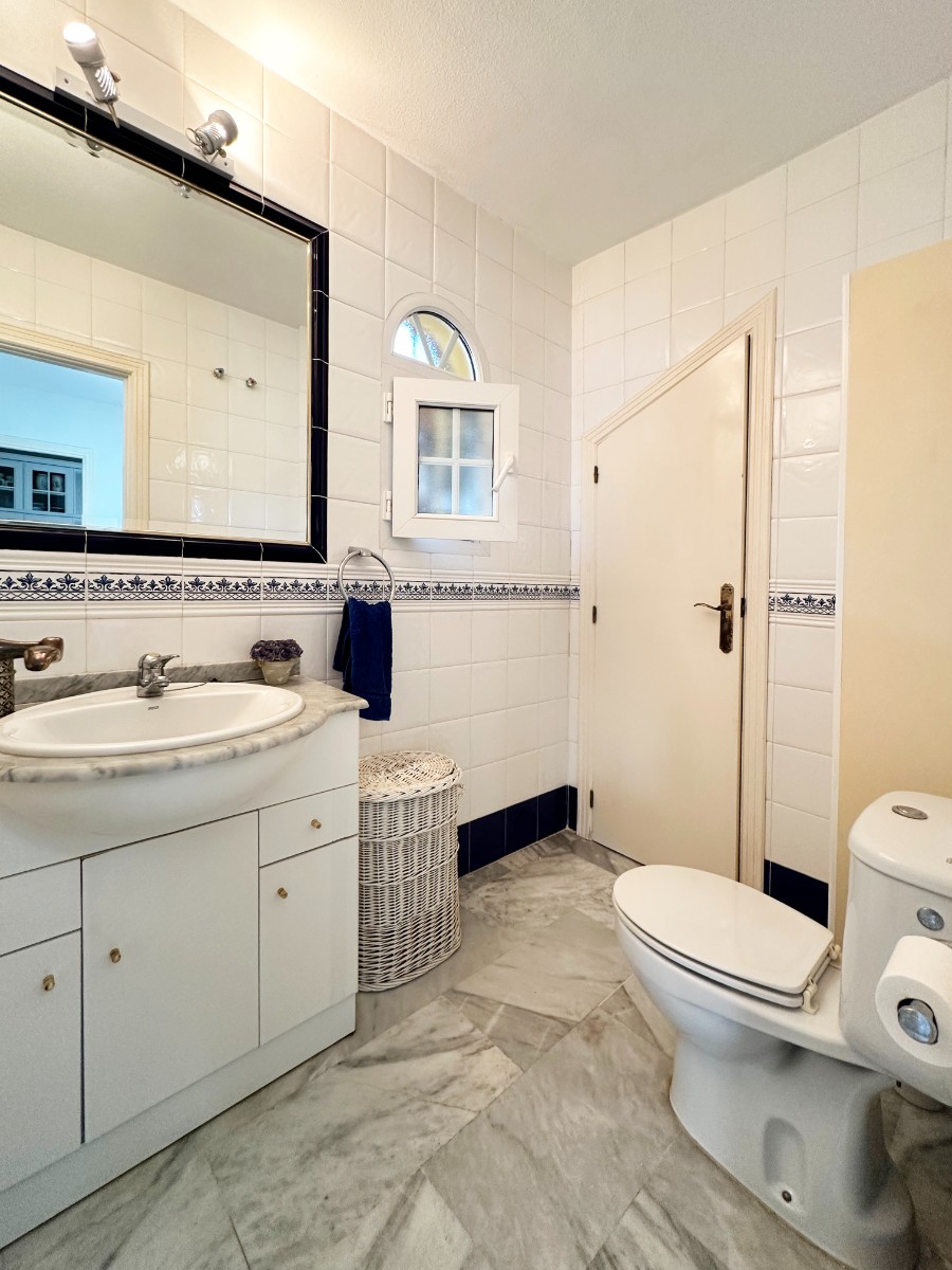 For sale - 3 Bedroom 3 Bathroom Villa in Villamartin - Las Ramblas  - Alicante