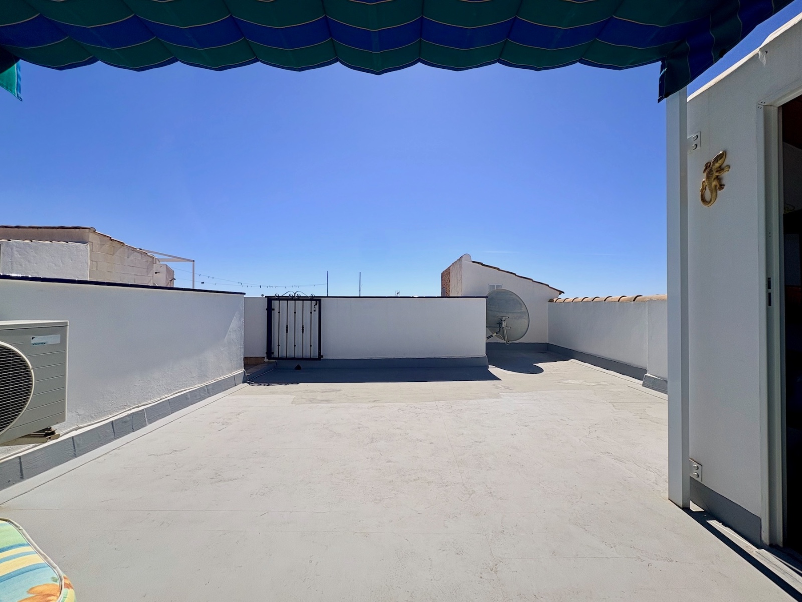For sale - 3 Bedroom 1 Bathroom Apartment in Playa Flamenca - Playa Flamenca  - Alicante