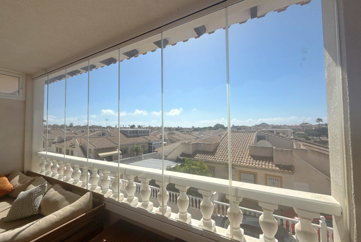 For sale - 2 Bedroom 1 Bathroom Apartment in Cabo Roig -  - Alicante