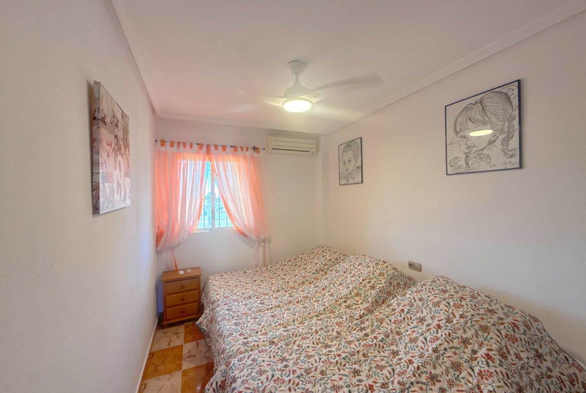 For sale - 2 Bedroom 1 Bathroom Apartment in Cabo Roig -  - Alicante