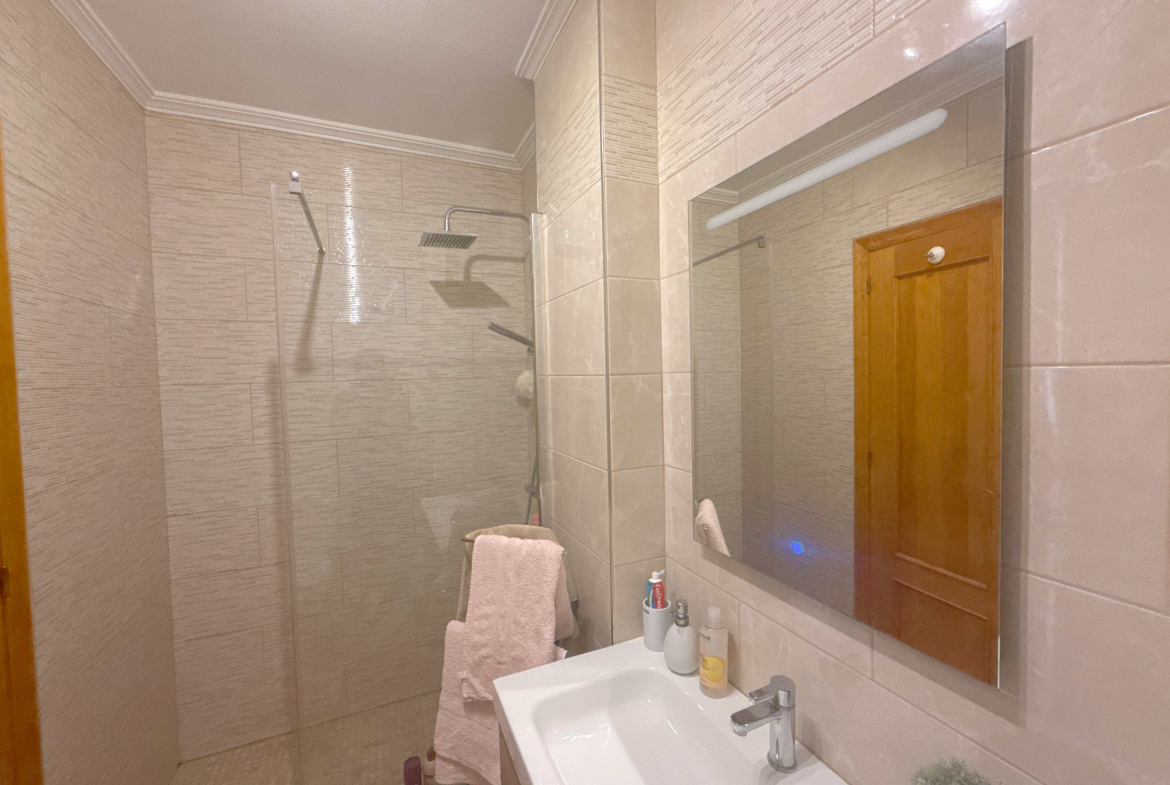 For sale - 2 Bedroom 1 Bathroom Apartment in Cabo Roig -  - Alicante