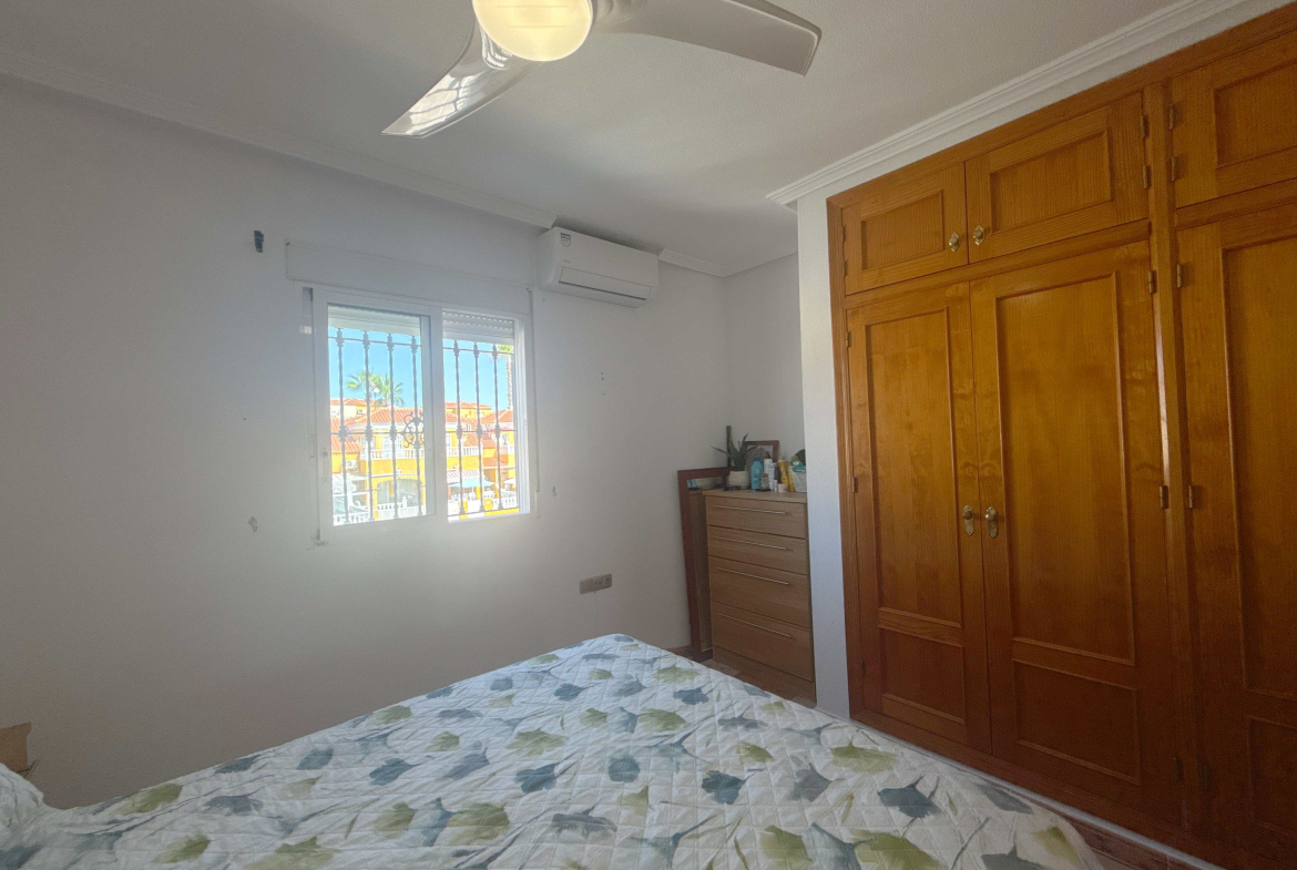 For sale - 2 Bedroom 1 Bathroom Apartment in Cabo Roig -  - Alicante
