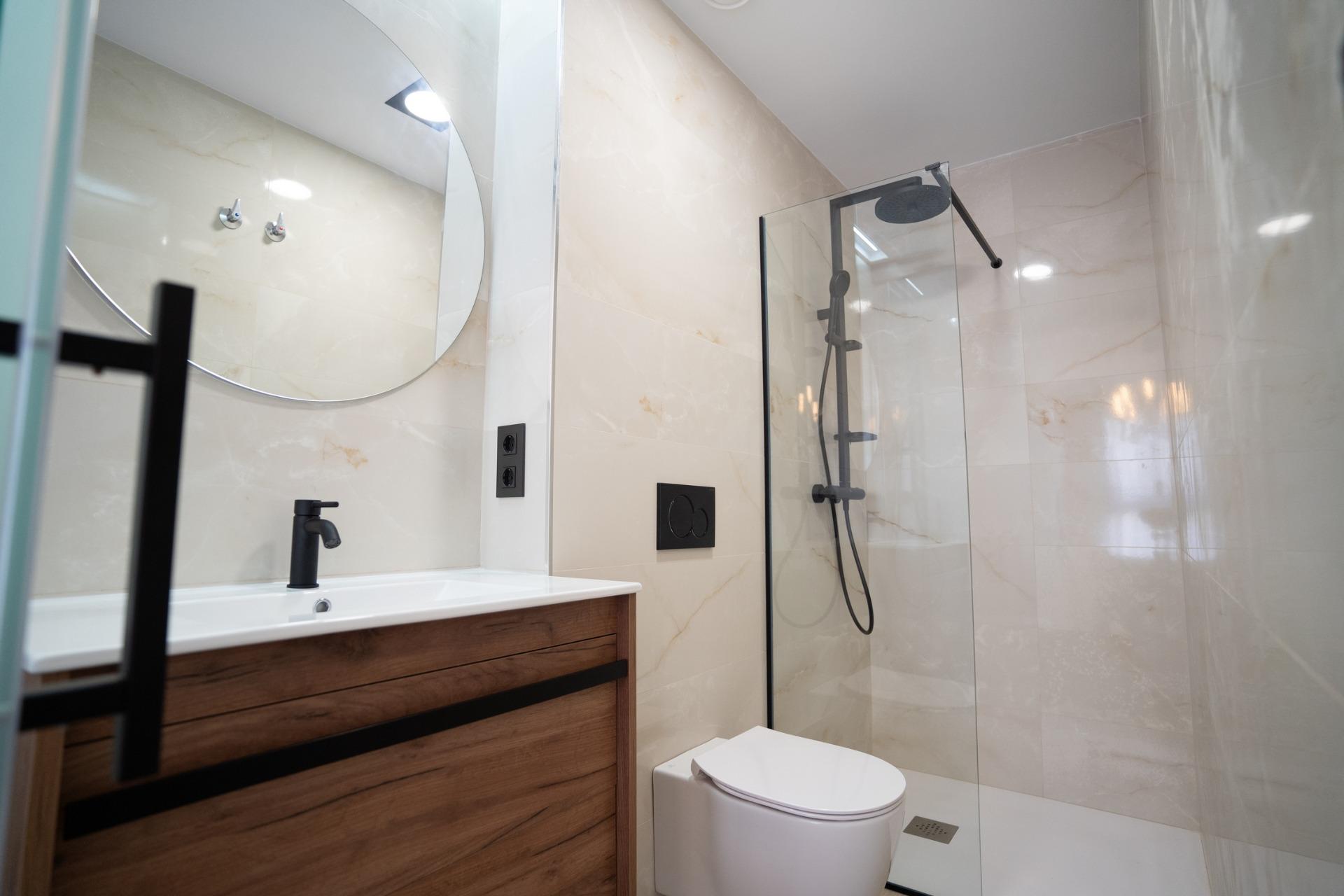 For sale - 3 Bedroom 2 Bathroom Town House in Orihuela Costa - Entre golf  - Alicante