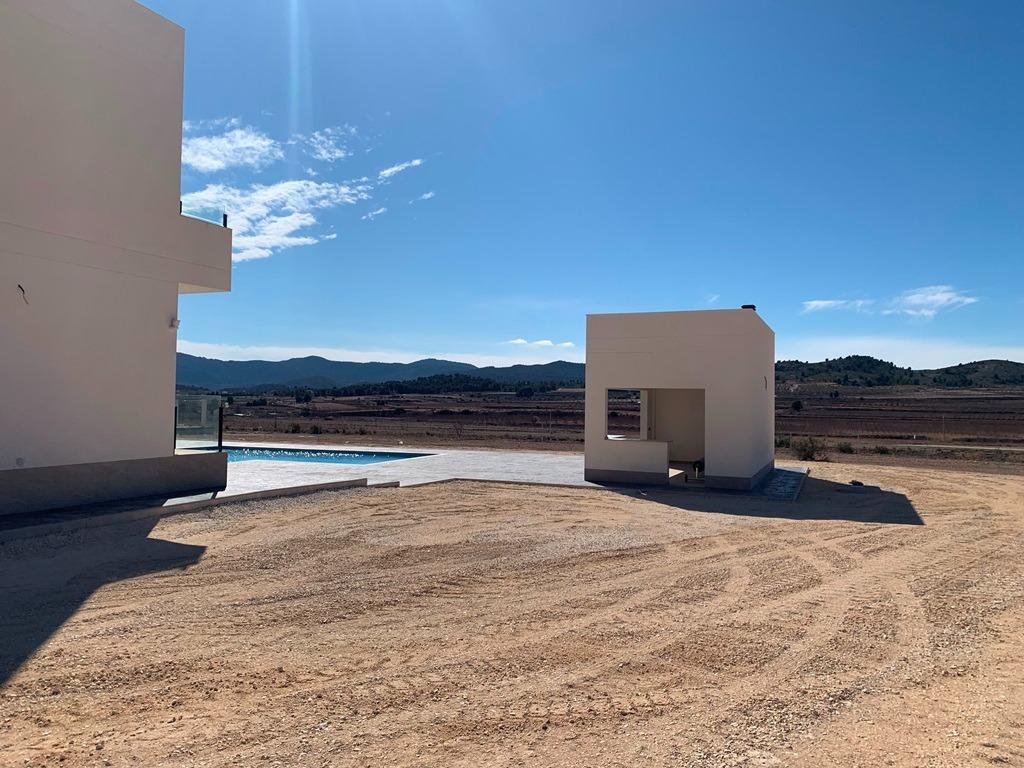 For sale - 4 Bedroom 3 Bathroom Villa in Pinoso - Camino Del Prado  - Alicante