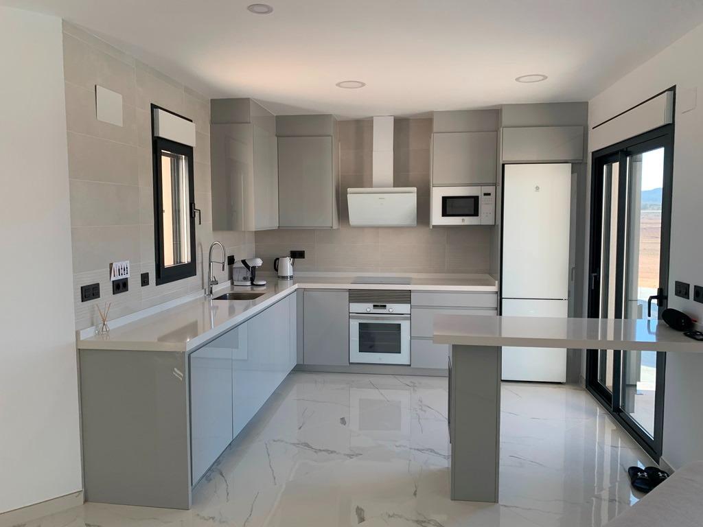 For sale - 4 Bedroom 3 Bathroom Villa in Pinoso - Camino Del Prado  - Alicante