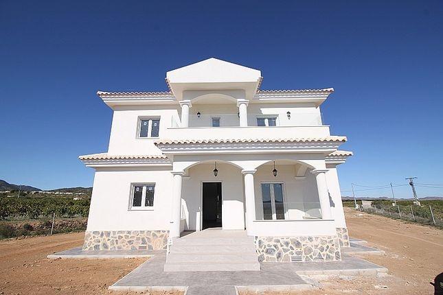 For sale - 4 Bedroom 3 Bathroom Villa in Pinoso - Camino Del Prado  - Alicante