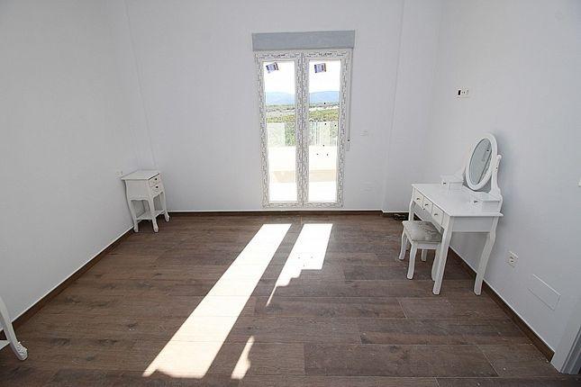 For sale - 4 Bedroom 3 Bathroom Villa in Pinoso - Camino Del Prado  - Alicante