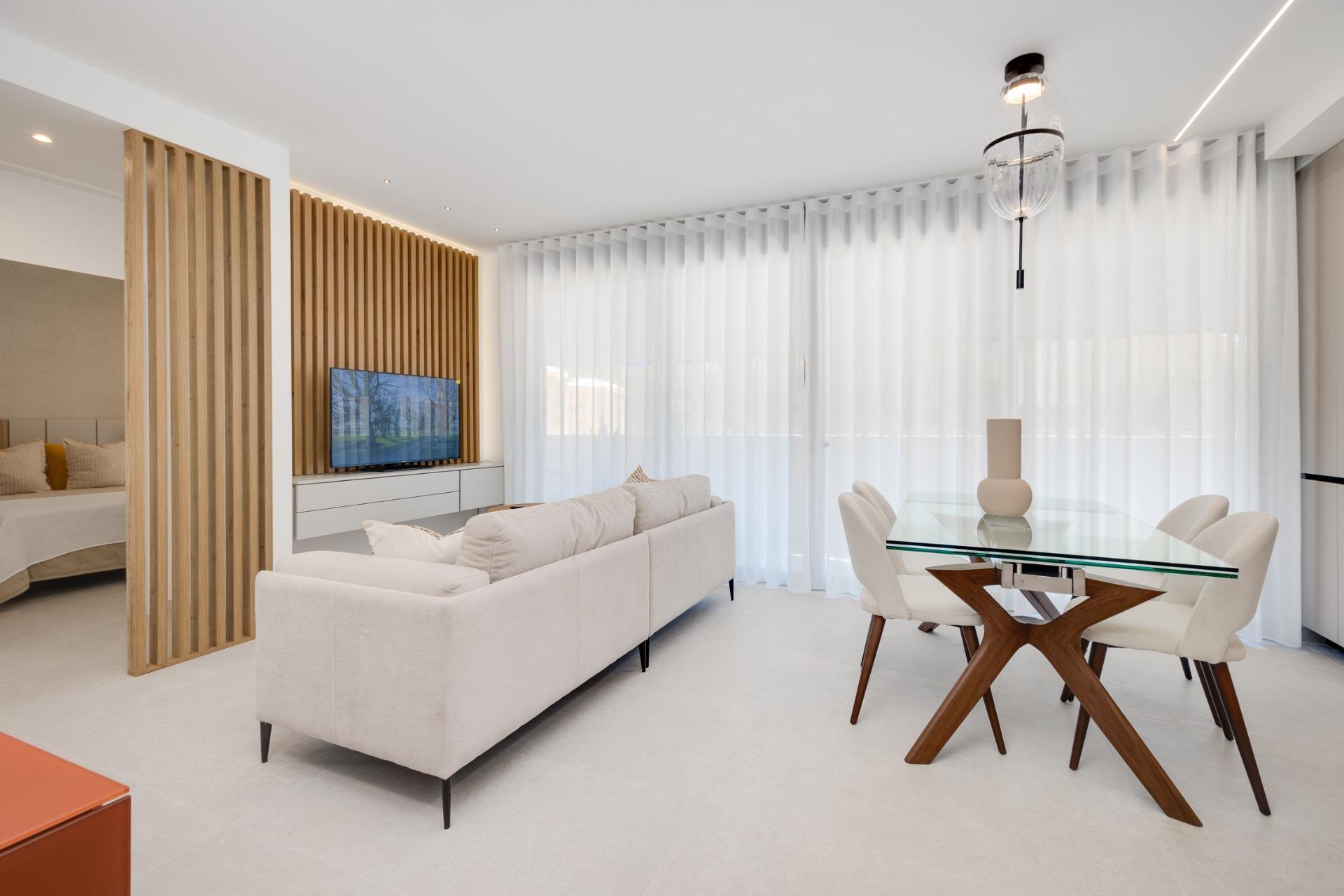 For sale - 2 Bedroom 2 Bathroom Penthouse in Guardamar del Segura - Avda del Puerto  - Alicante