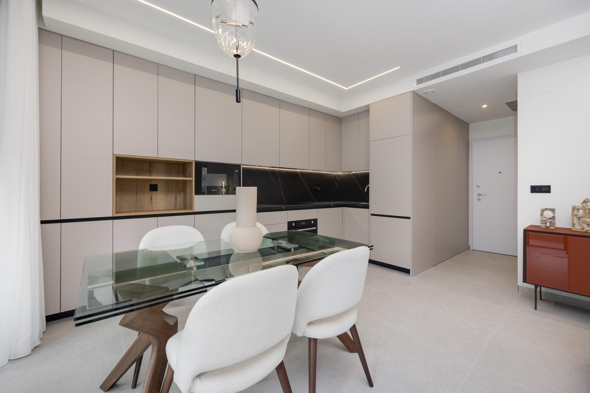 For sale - 2 Bedroom 2 Bathroom Penthouse in Guardamar del Segura - Avda del Puerto  - Alicante
