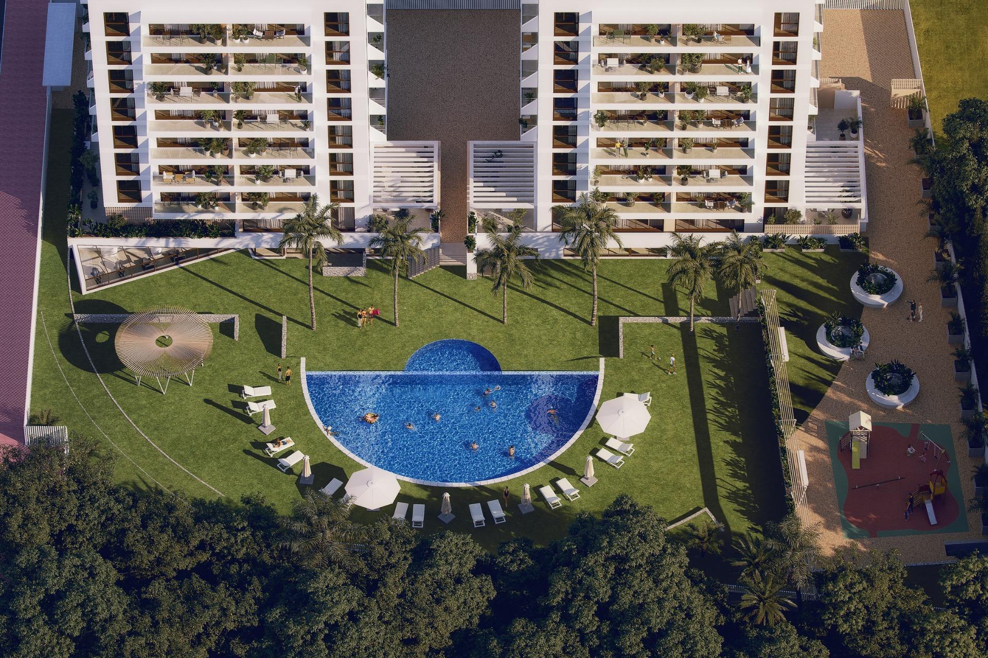 For sale - 2 Bedroom 2 Bathroom Penthouse in Guardamar del Segura - Avda del Puerto  - Alicante