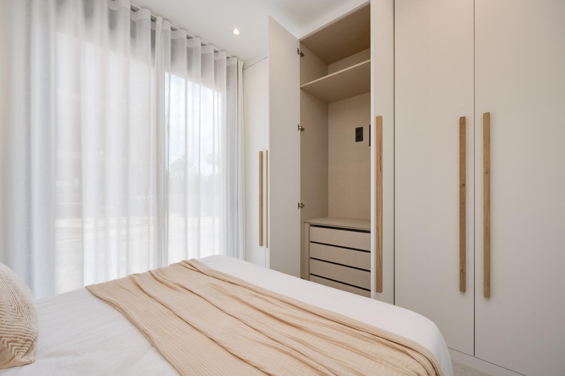 For sale - 2 Bedroom 2 Bathroom Penthouse in Guardamar del Segura - Avda del Puerto  - Alicante
