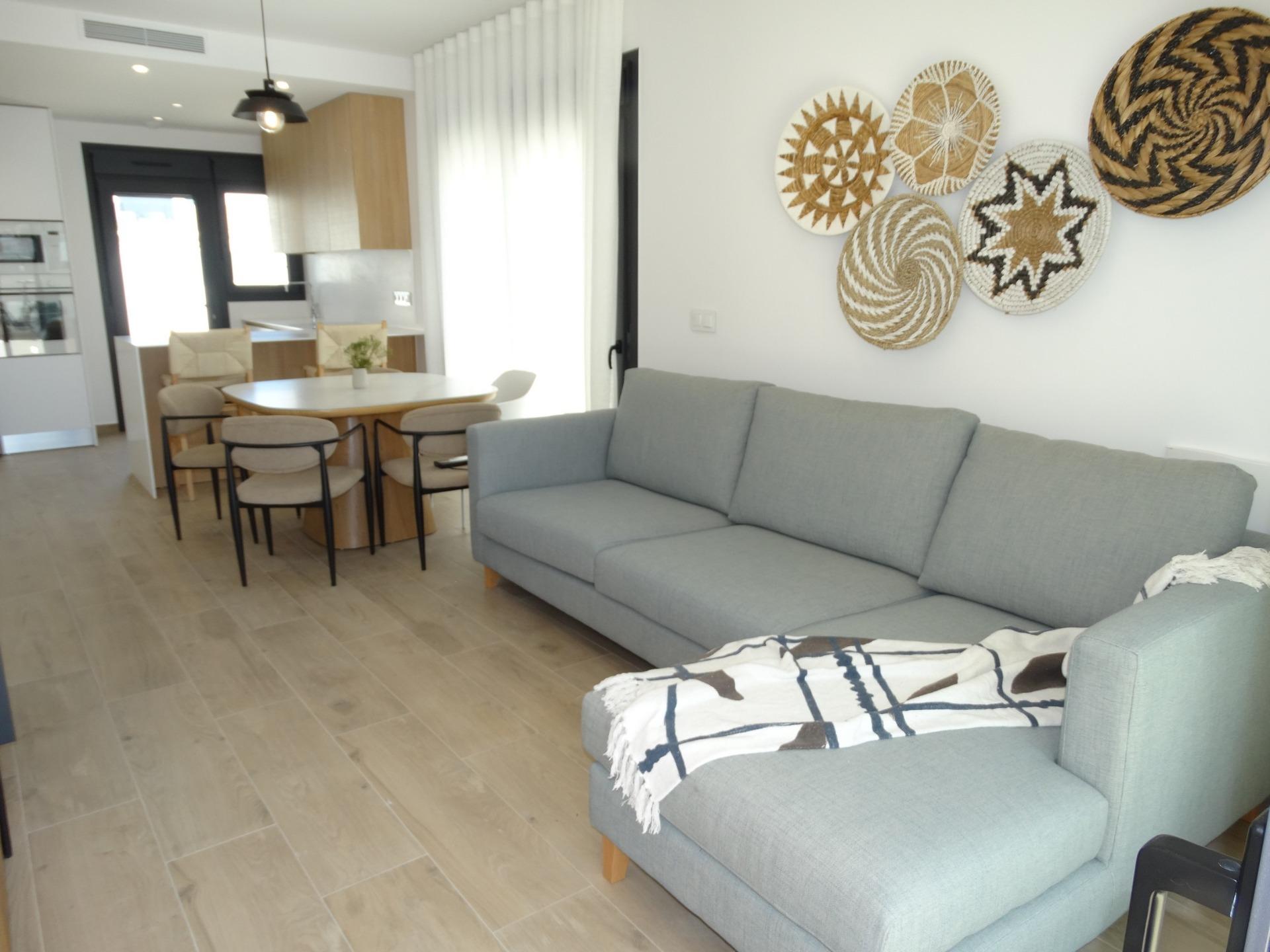For sale - 2 Bedroom 2 Bathroom Bungalow in Pilar de La Horadada - pueblo  - Alicante
