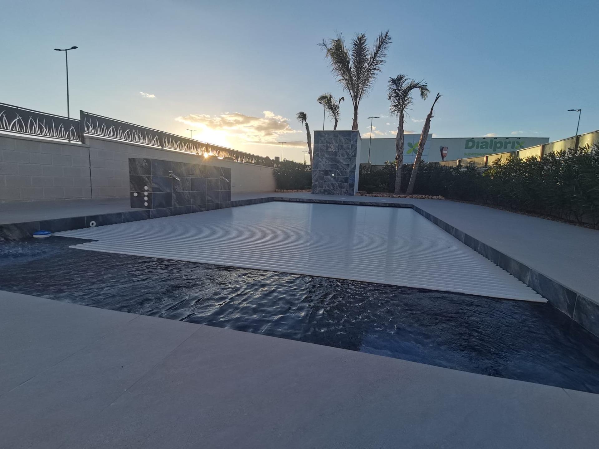For sale - 5 Bedroom 4 Bathroom Villa in Los Montesinos - La Herrada  - Alicante