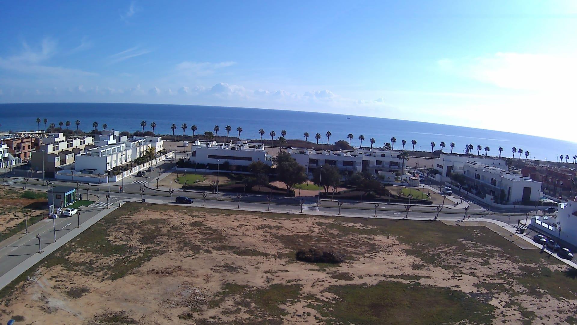 For sale - 3 Bedroom 2 Bathroom Bungalow in Pilar de La Horadada - Playa de las Higuericas  - Alicante