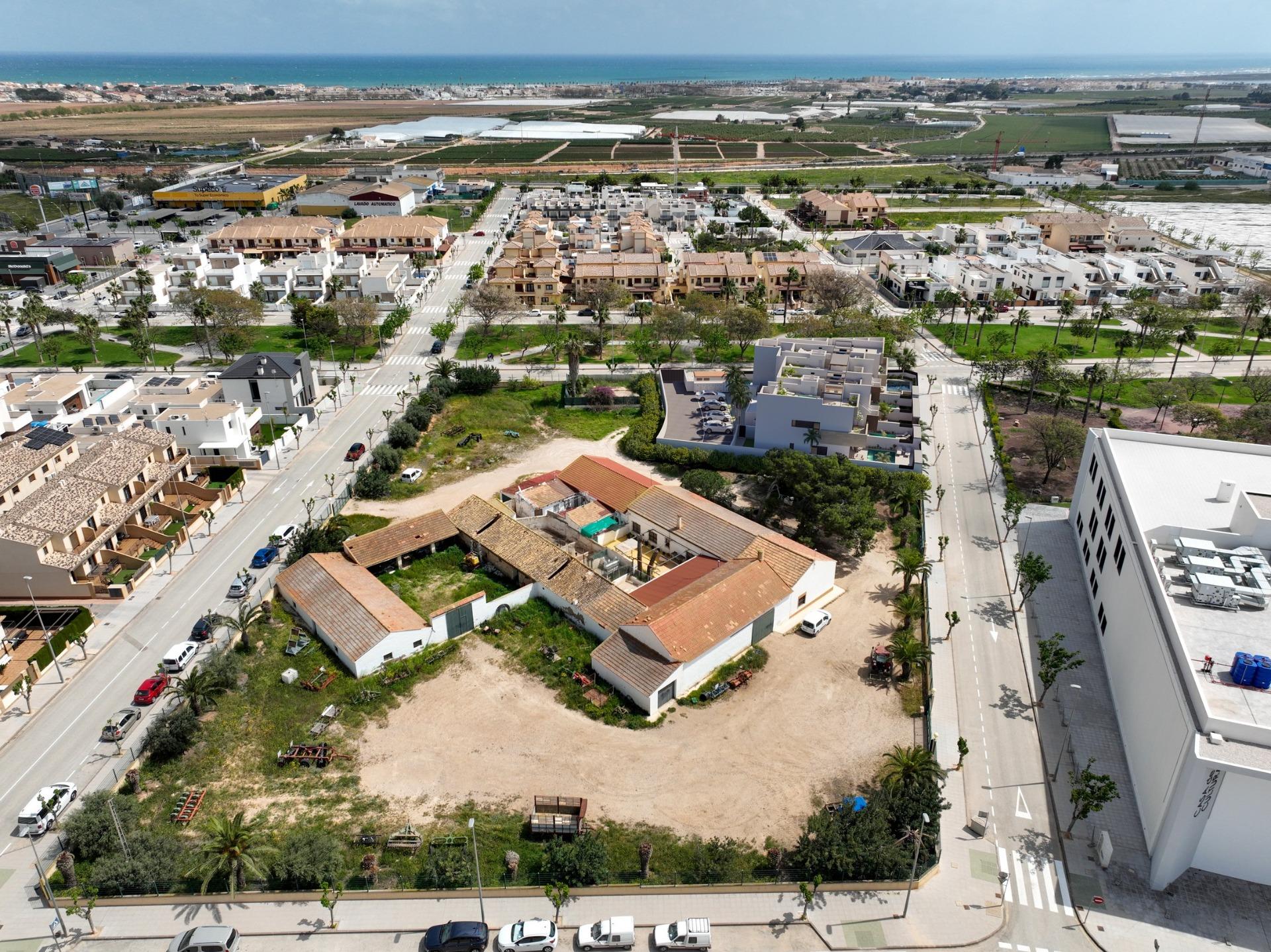 For sale - 3 Bedroom 2 Bathroom Bungalow in Pilar de La Horadada - parques de Andromeda  - Alicante