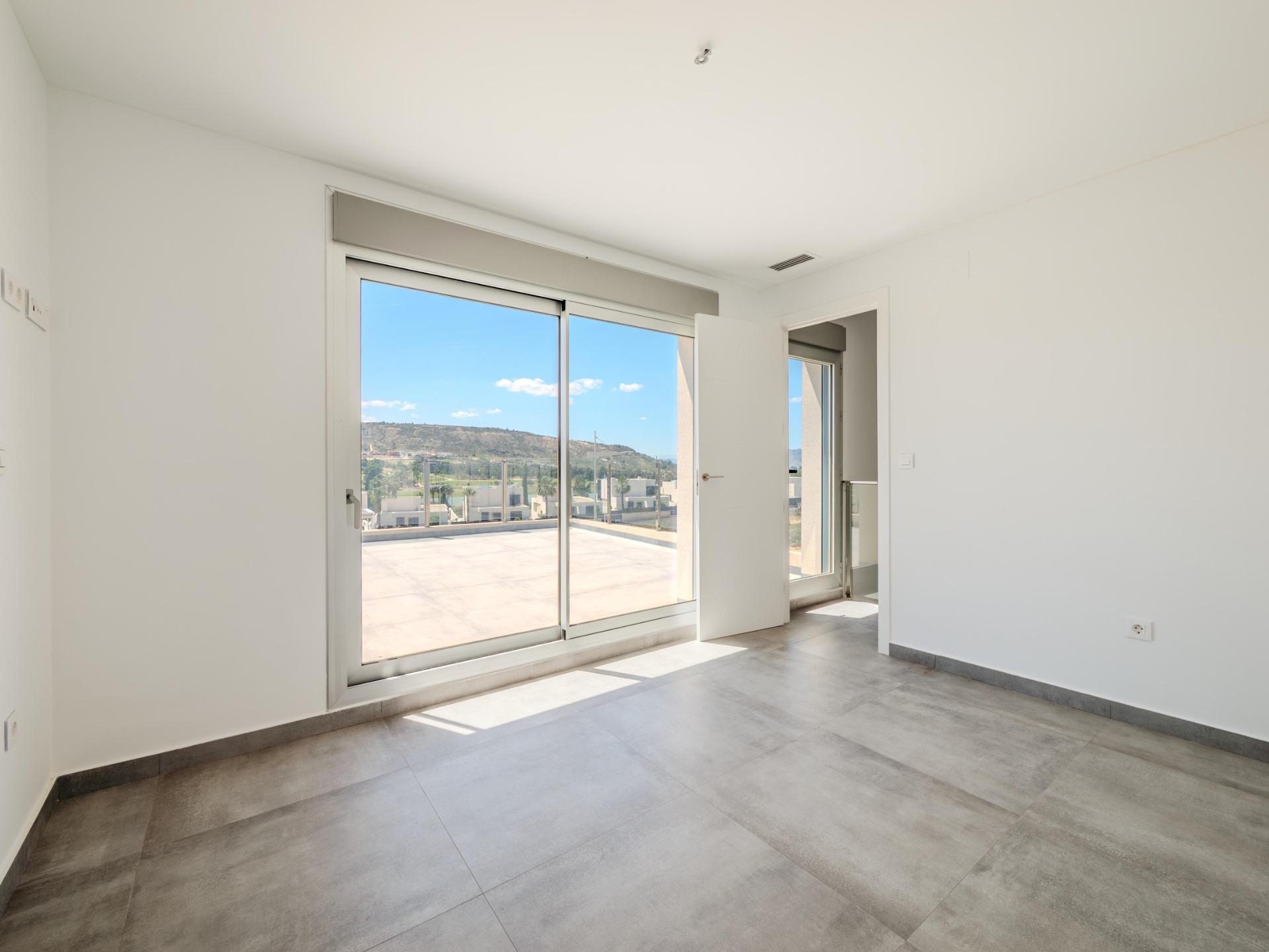 For sale - 4 Bedroom 3 Bathroom Villa in Algorfa - La Finca Golf  - Alicante