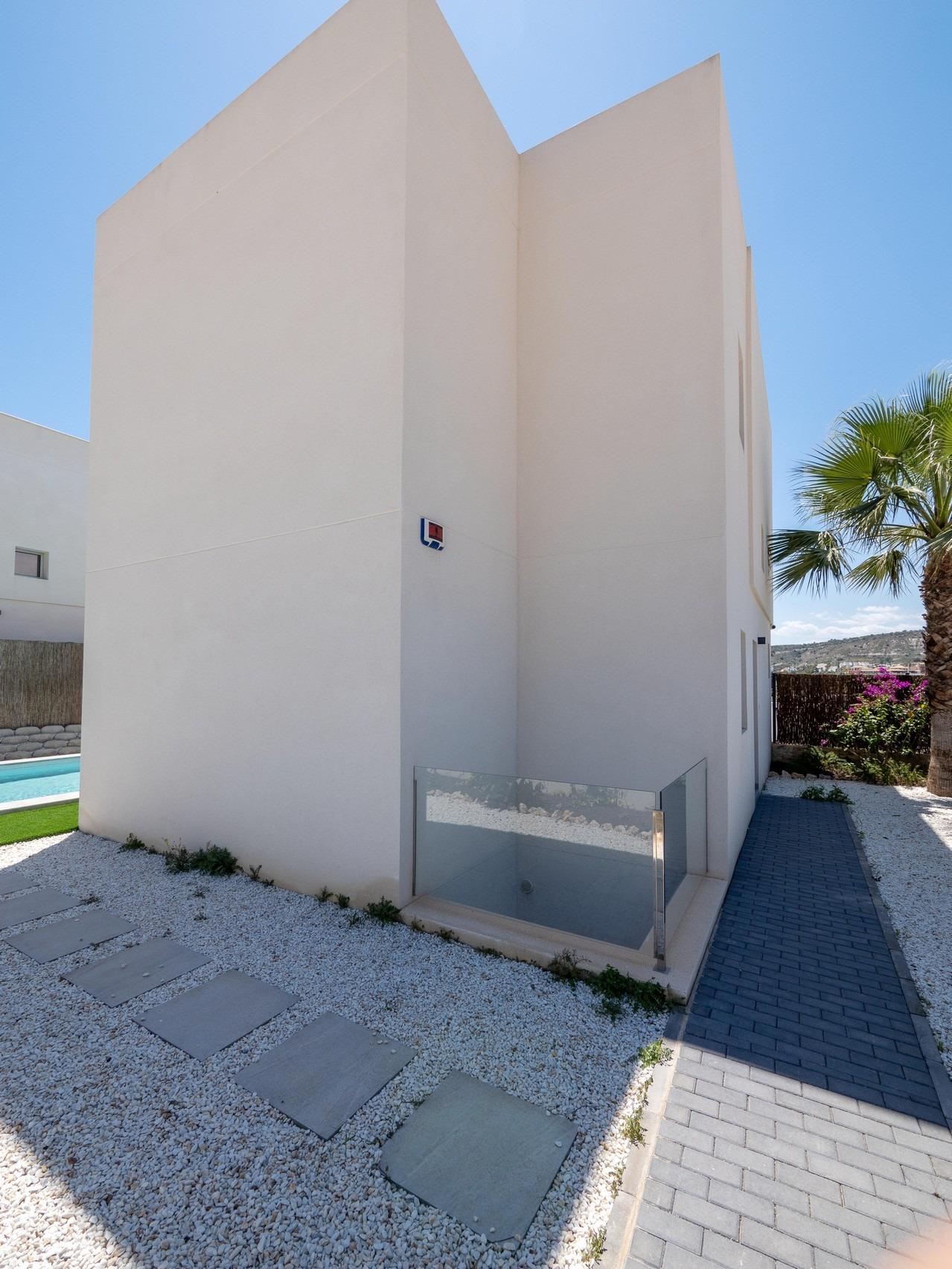 For sale - 4 Bedroom 3 Bathroom Villa in Algorfa - La Finca Golf  - Alicante