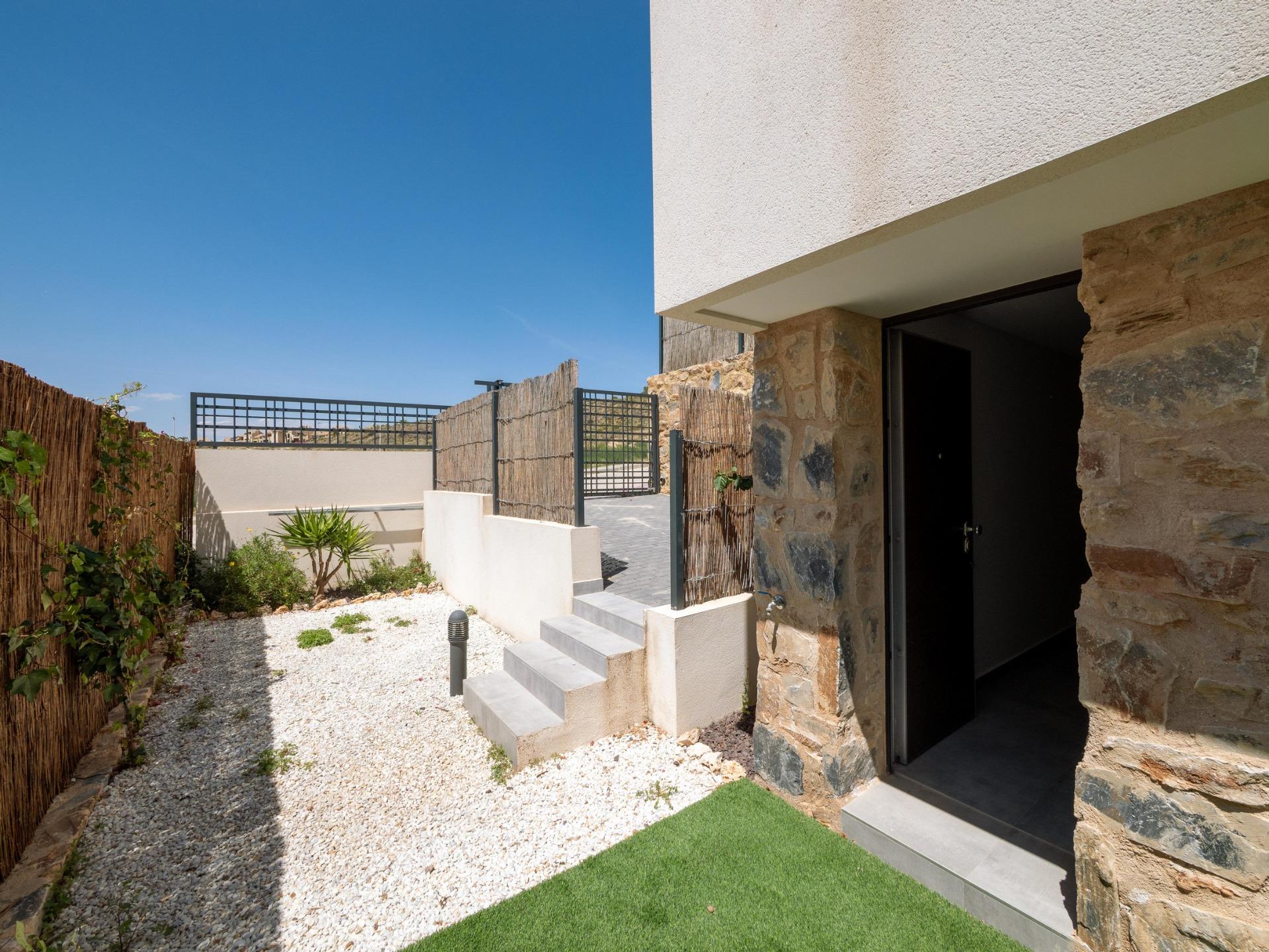 For sale - 4 Bedroom 3 Bathroom Villa in Algorfa - La Finca Golf  - Alicante