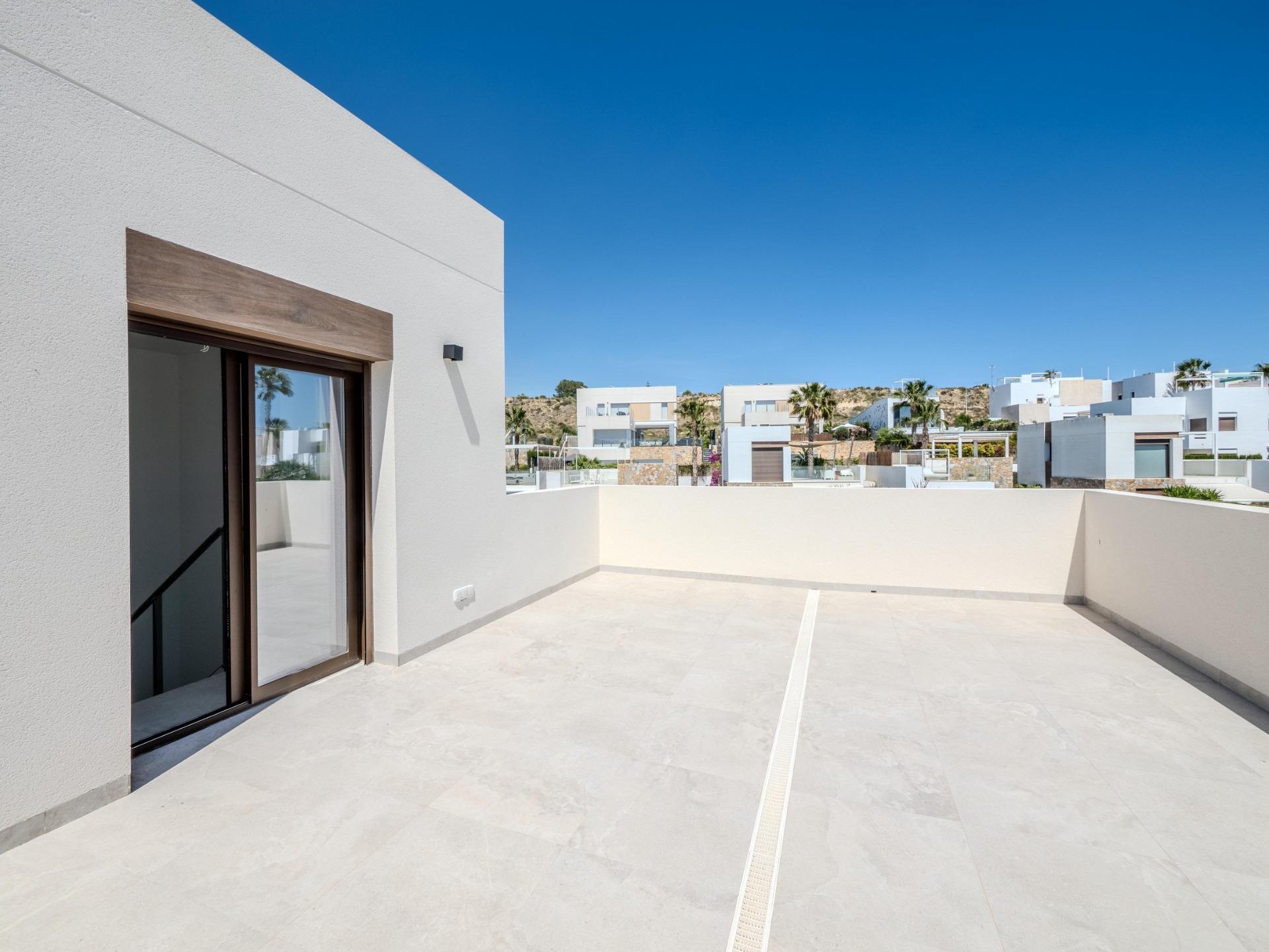 For sale - 3 Bedroom 2 Bathroom Villa in Algorfa - La Finca Golf  - Alicante