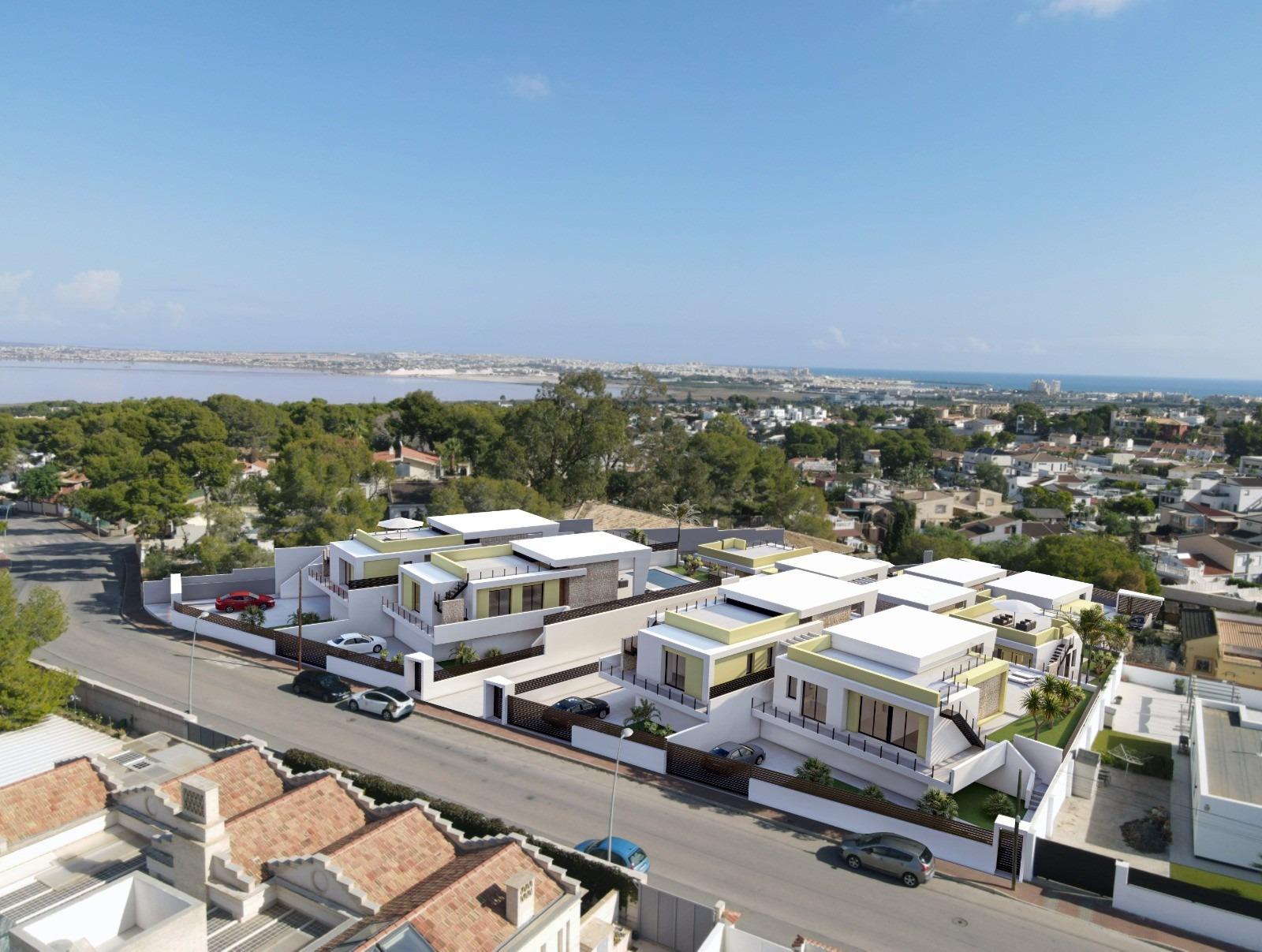 For sale - 3 Bedroom 2 Bathroom Villa in Torrevieja - Los Balcones  - Alicante