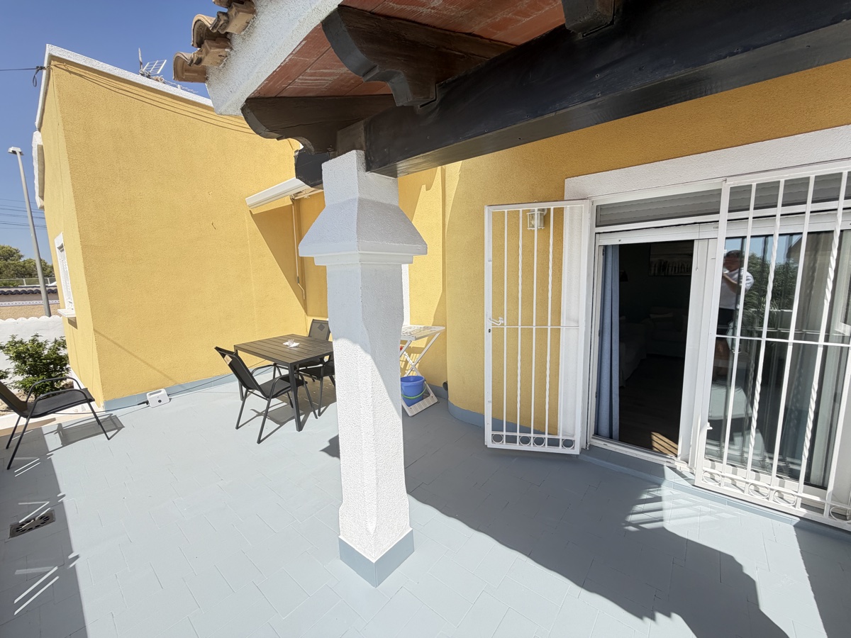 For sale - 3 Bedroom 3 Bathroom Villa in Villamartin - , Villamartin, Alicante, Spain - Alicante