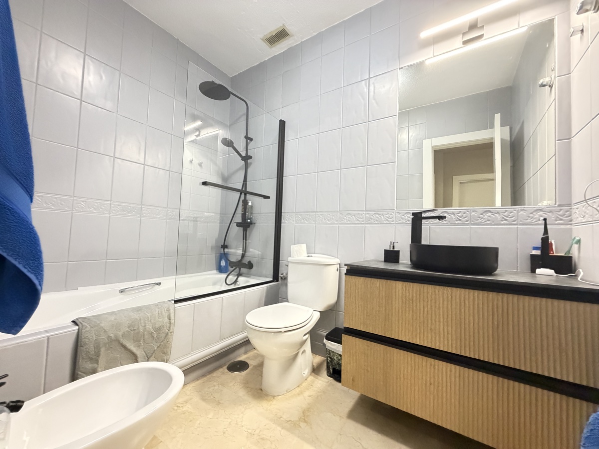 For sale - 3 Bedroom 3 Bathroom Villa in Villamartin - , Villamartin, Alicante, Spain - Alicante