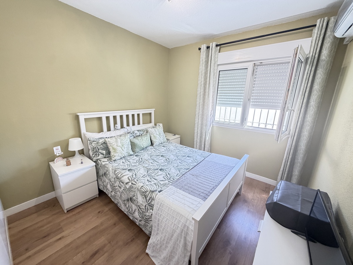 For sale - 3 Bedroom 3 Bathroom Villa in Villamartin - , Villamartin, Alicante, Spain - Alicante