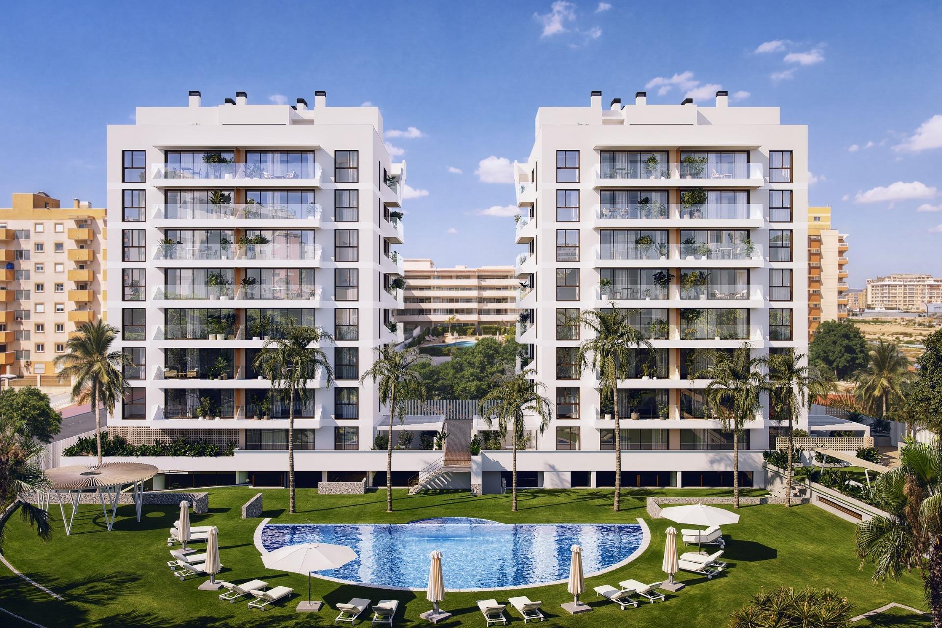 For sale - 2 Bedroom 2 Bathroom Apartment in Guardamar del Segura - Avda del Puerto  - Alicante