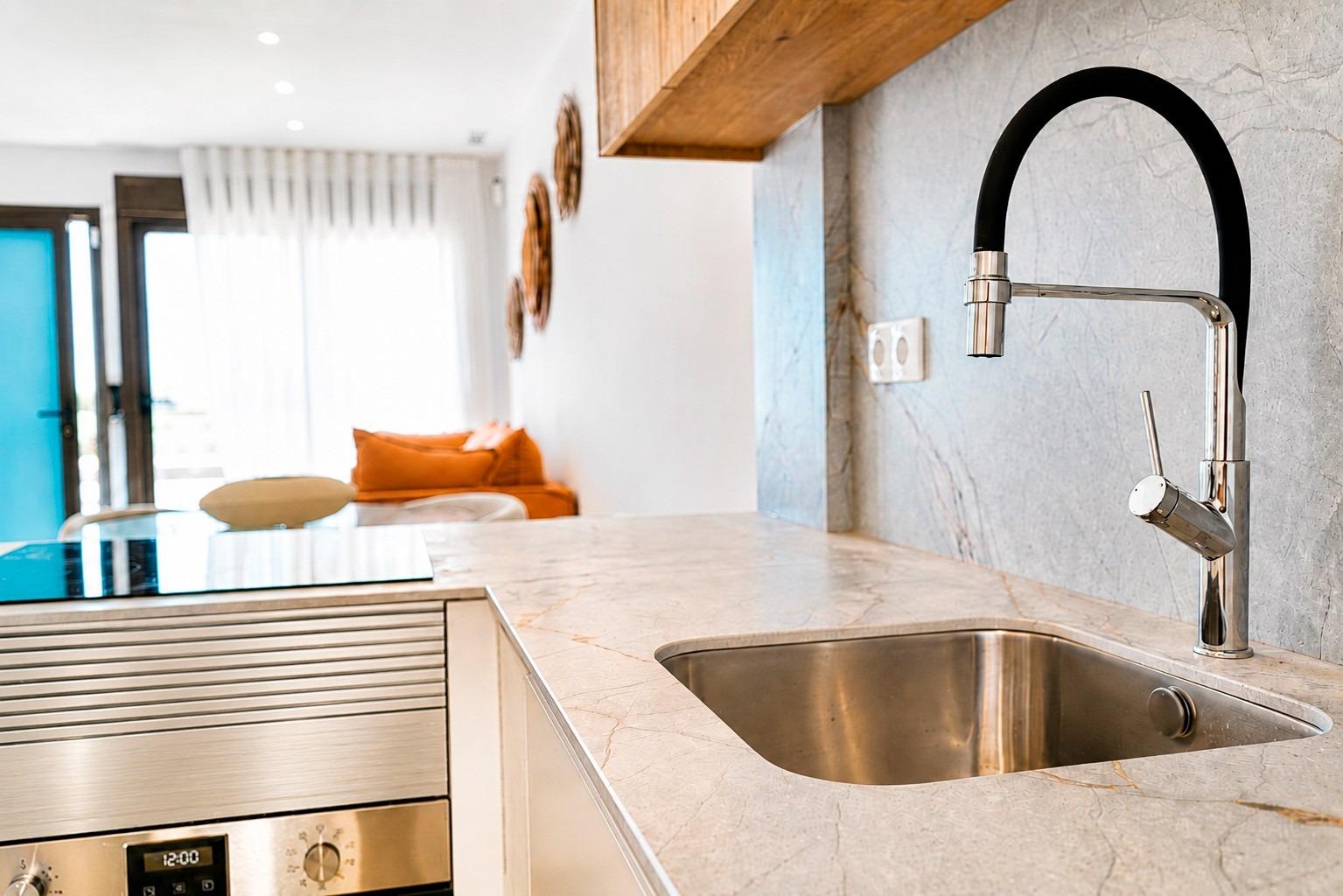 For sale - 3 Bedroom 3 Bathroom Town House in Dolores - Sector 2  - Alicante