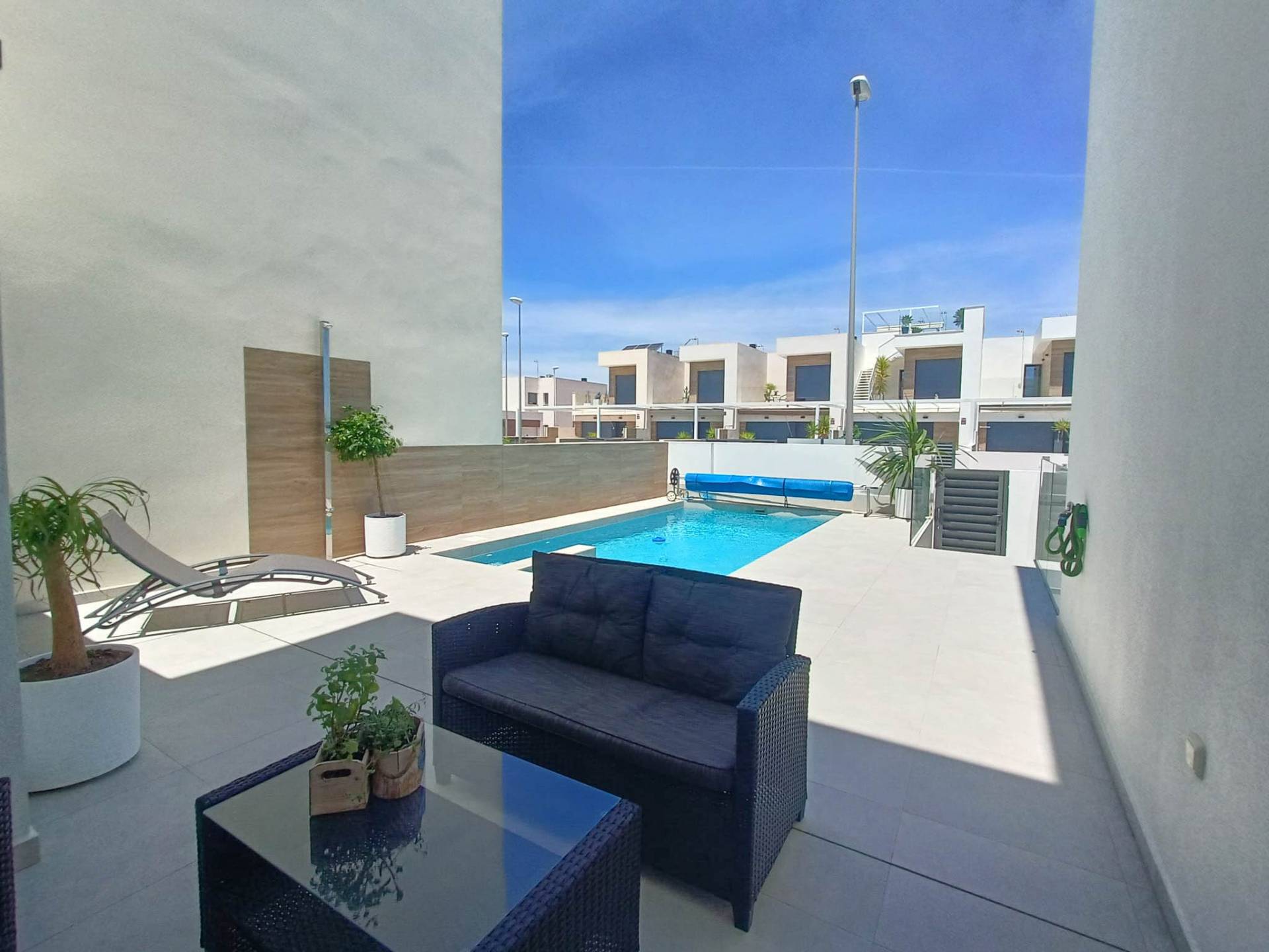 For sale - 5 Bedroom 4 Bathroom Villa in Rojales - Inland  - Alicante