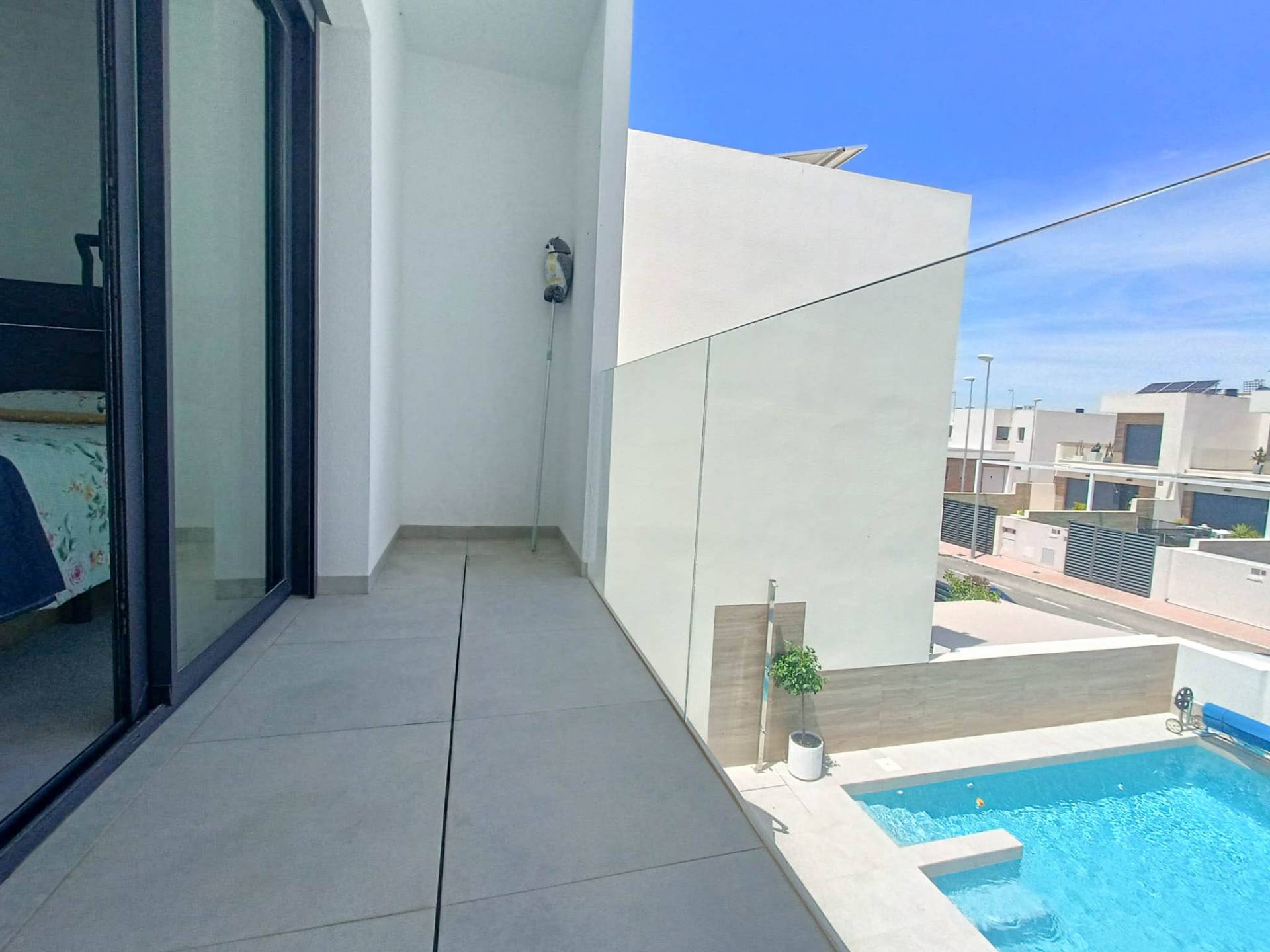For sale - 5 Bedroom 4 Bathroom Villa in Rojales - Inland  - Alicante