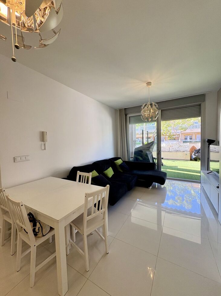 For sale - 3 Bedroom 2 Bathroom Apartment in Guardamar del Segura - Costa Blanca  - Alicante