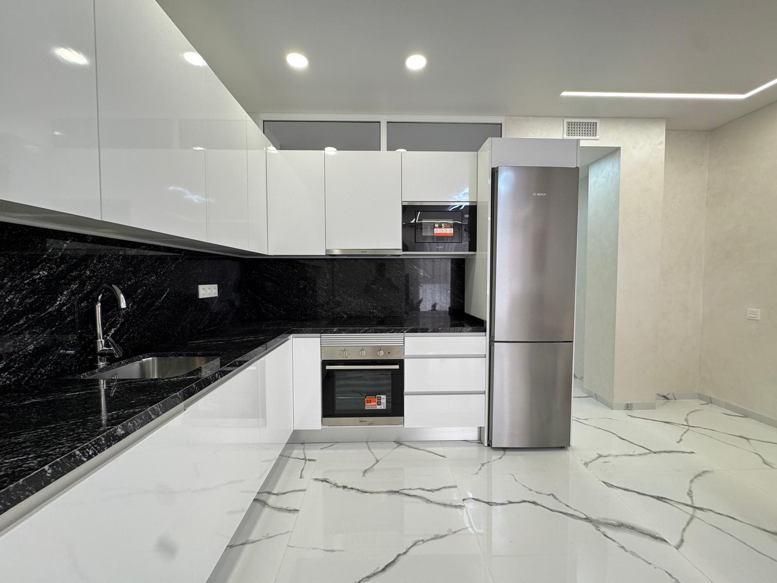 For sale - 2 Bedroom 2 Bathroom Apartment in Torrevieja - Estacion De Autobuses  - Alicante